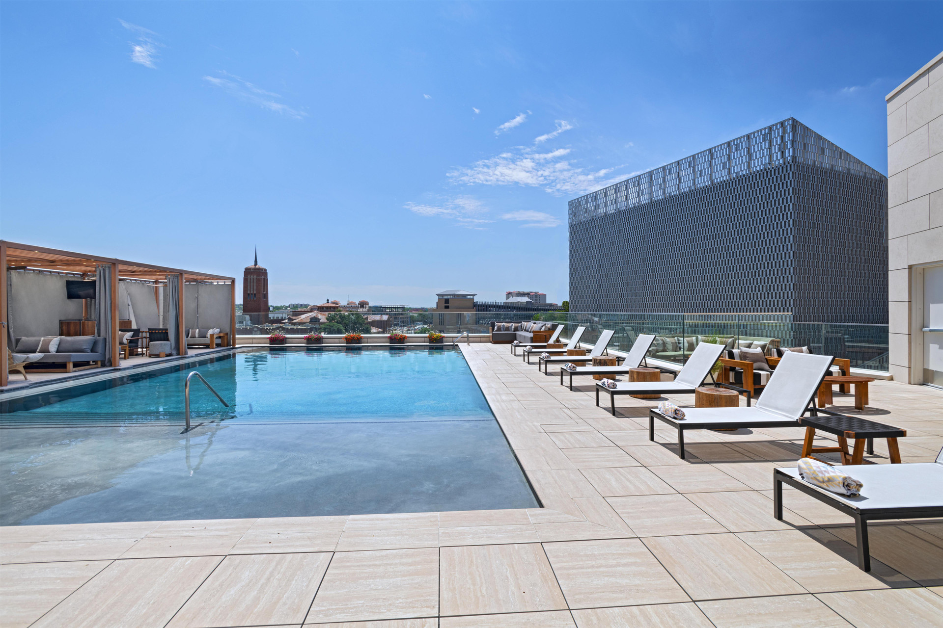 Vista Piscina Thompson San Antonio - Riverwalk, by Hyatt