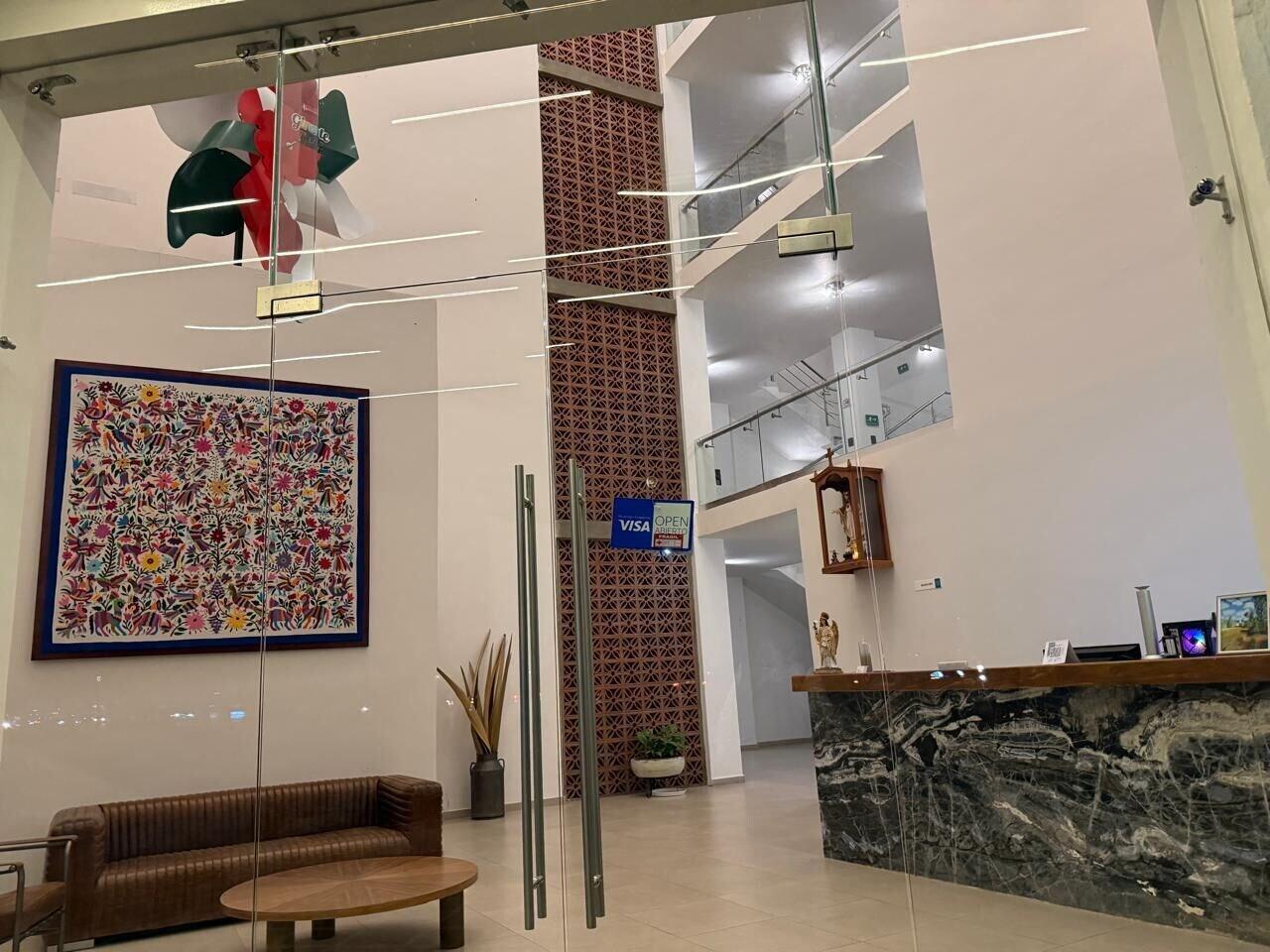 Vista Lobby Los Angeles Hotel