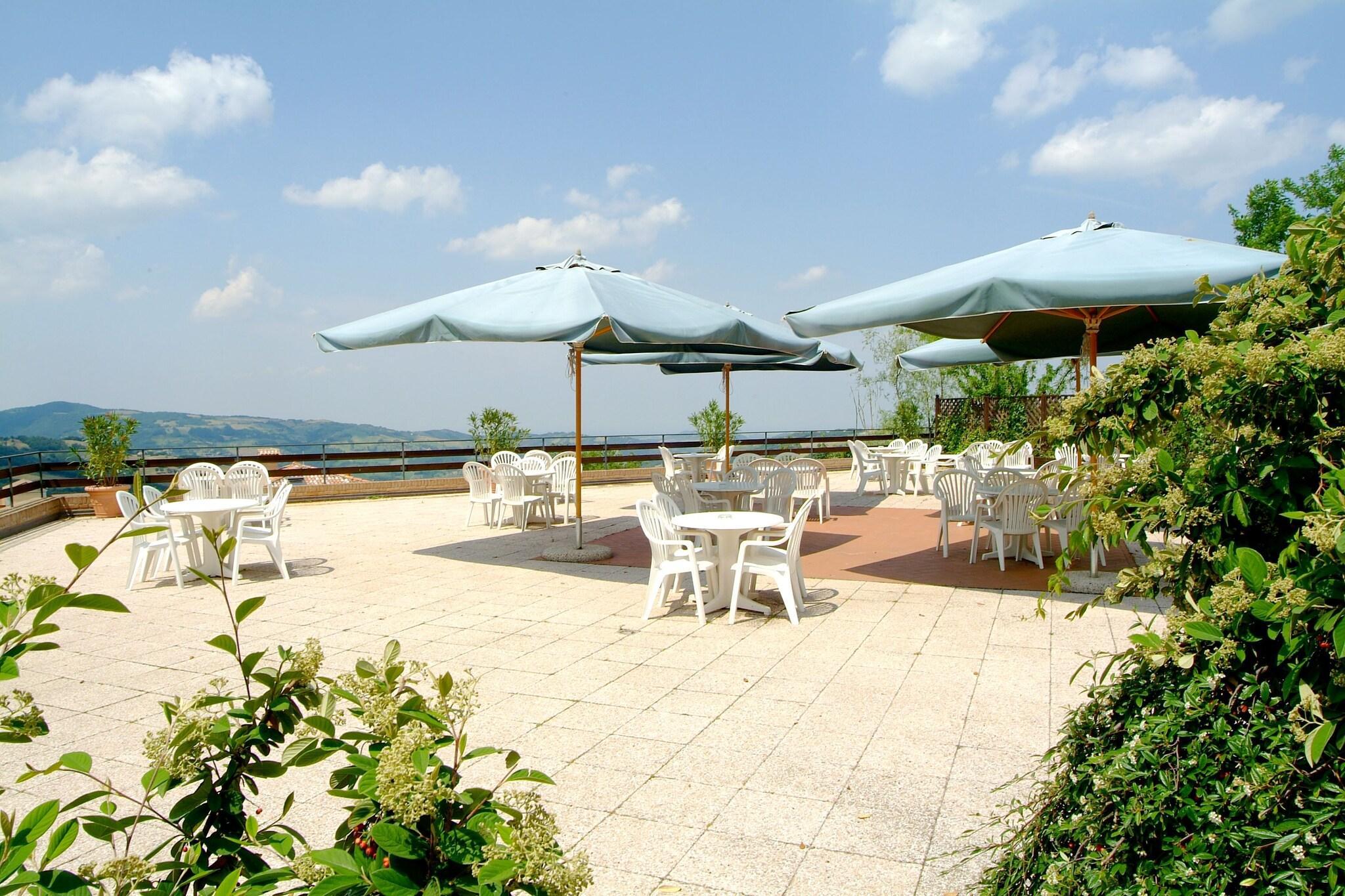 Varios Albergo Sapori