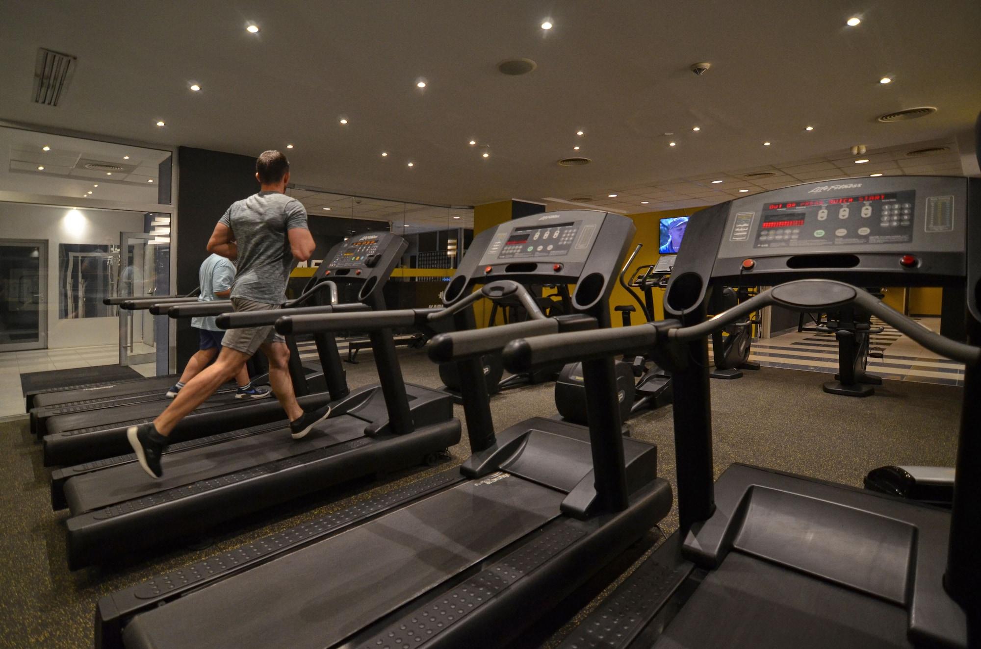 Gimnasio Continental Forum Constanta