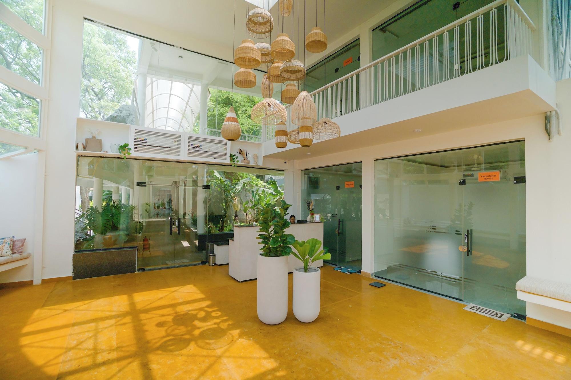 Vista Lobby VSR VRIKSHA NATURE CURE CENTER