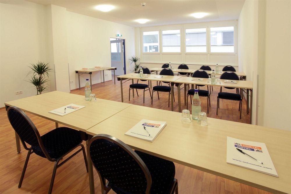 Hotel A&O Frankfurt Galluswarte - Hostel