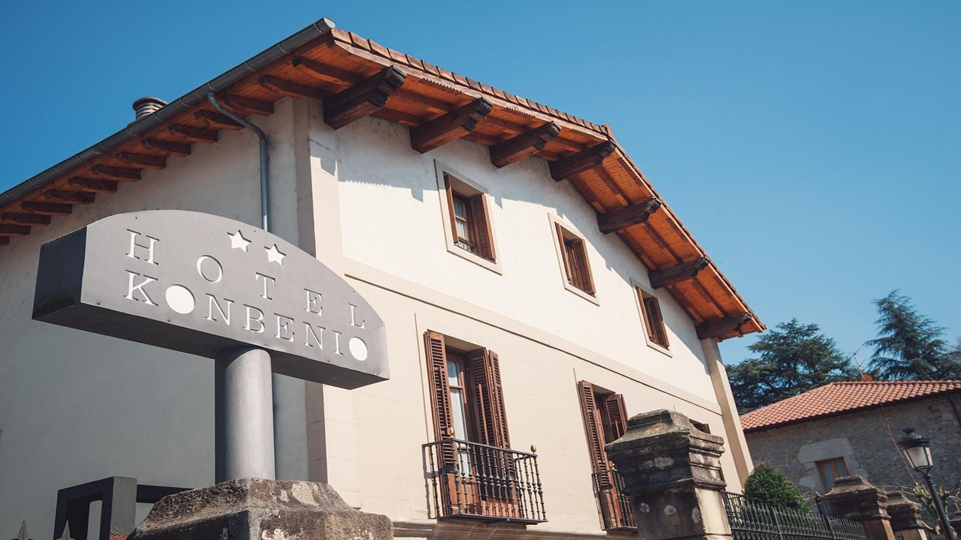 Varios Hotel Konbenio