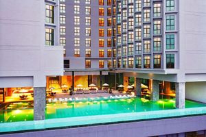 Alojamiento - M World Hotel