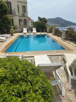 Alquiler Vacacional - 2 bed self contained furnished flat with pool, 5 mins from town and beach.