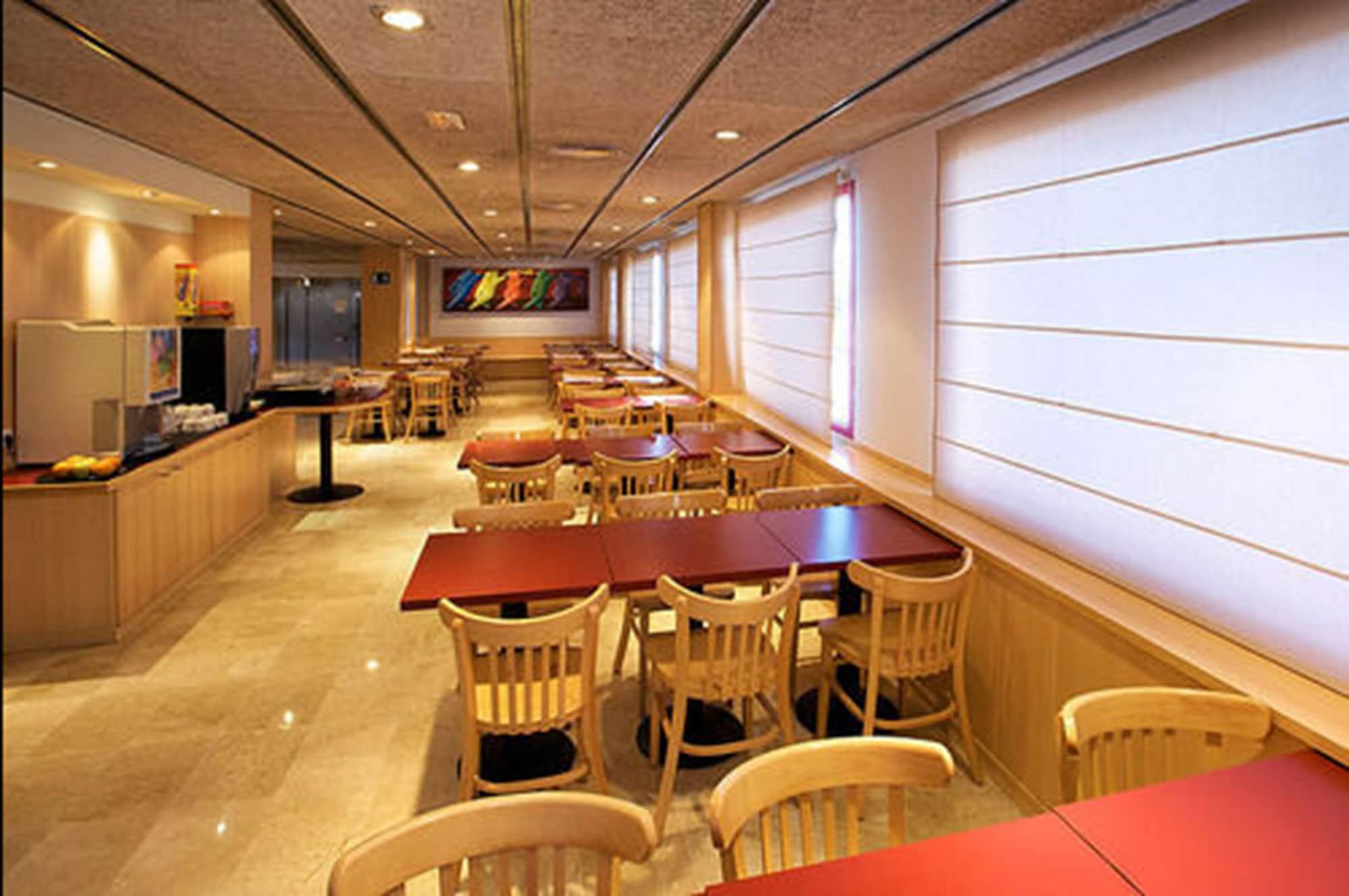 Bar/Salón Hotel Basic