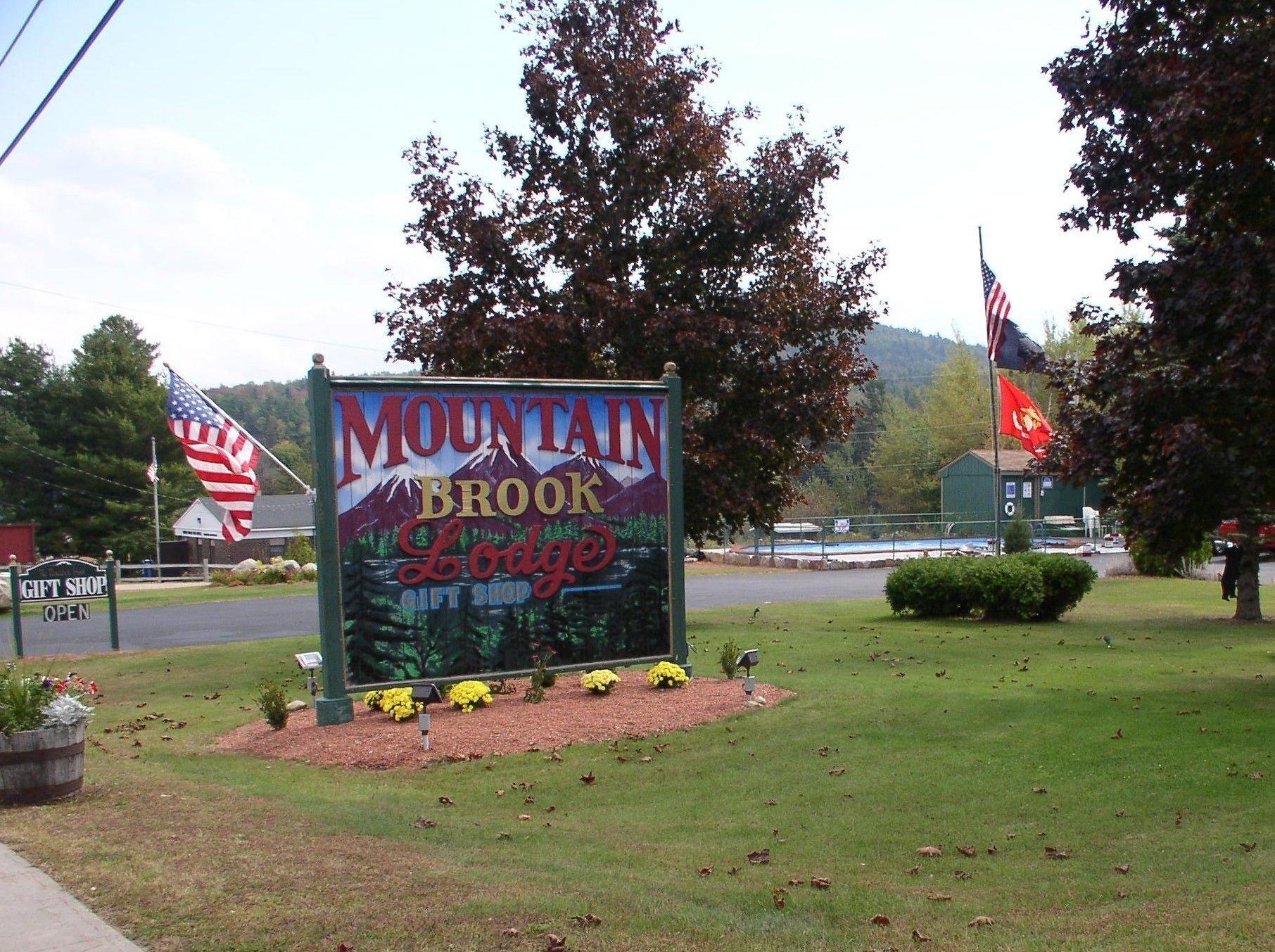 Varios Mountain Brook Lodge
