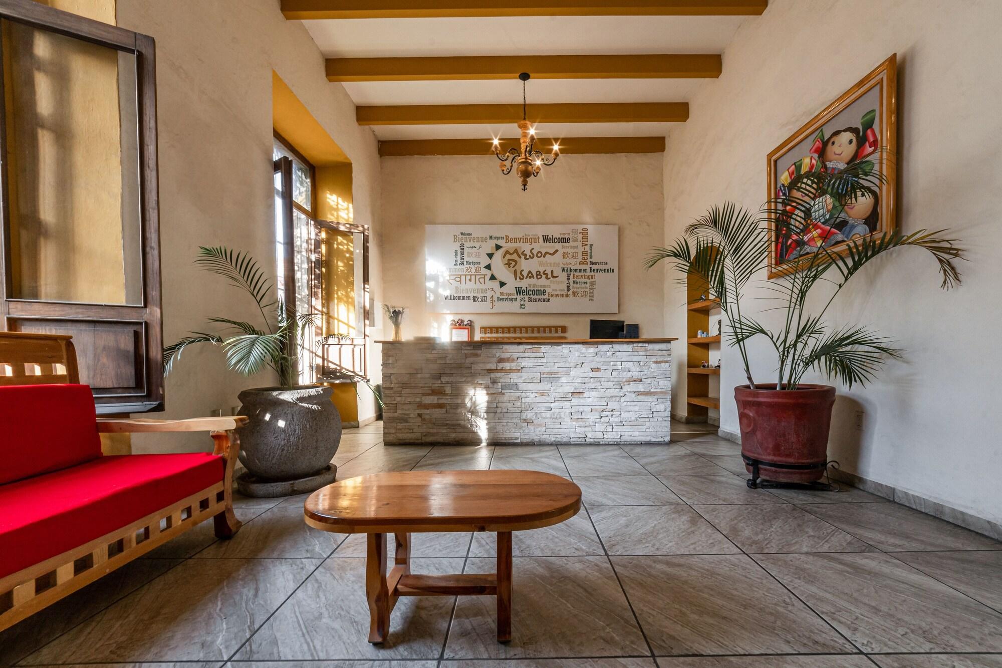 Vista Lobby Hotel Meson de Isabel