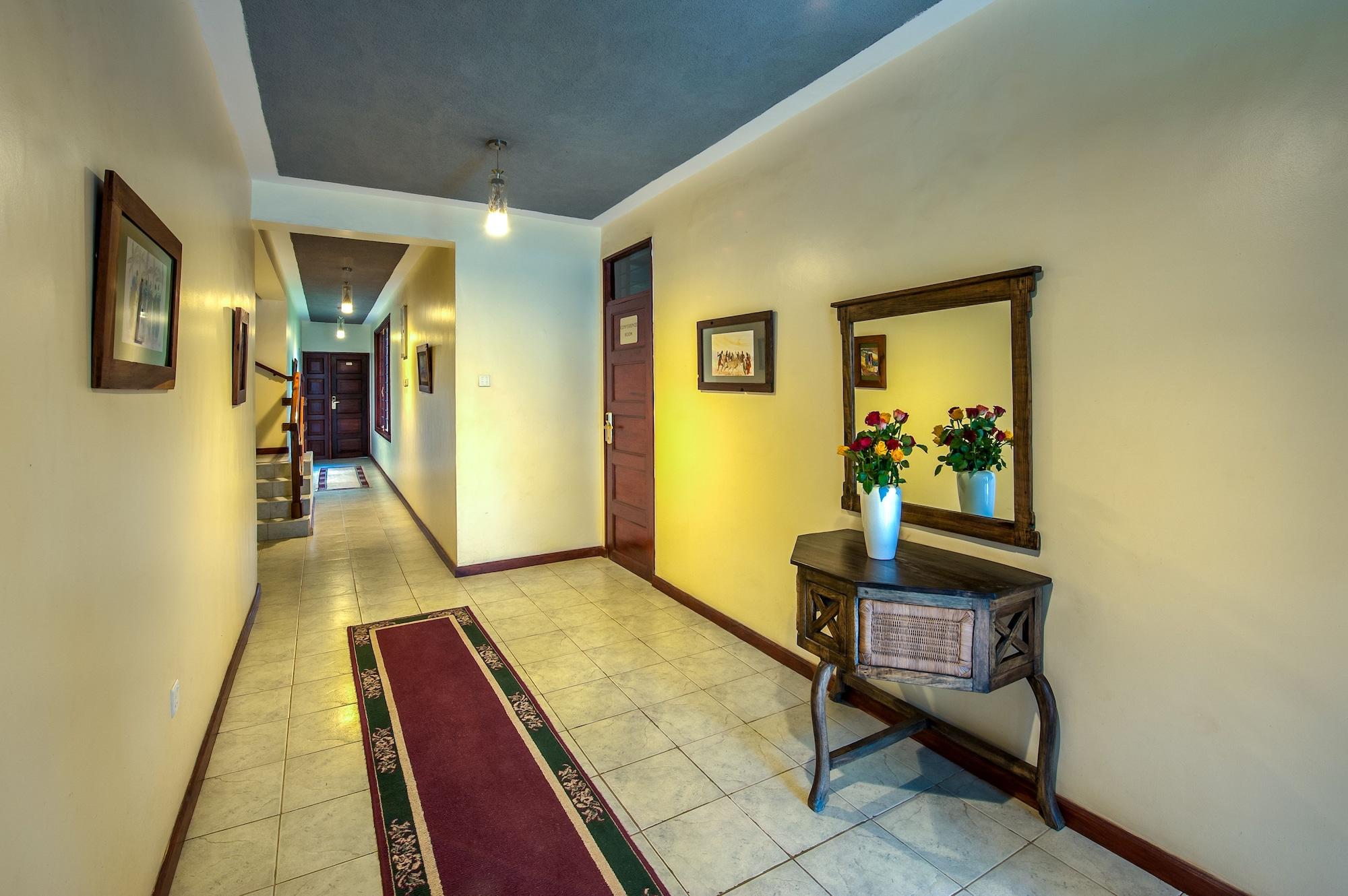 Varios The Milimani Lodge