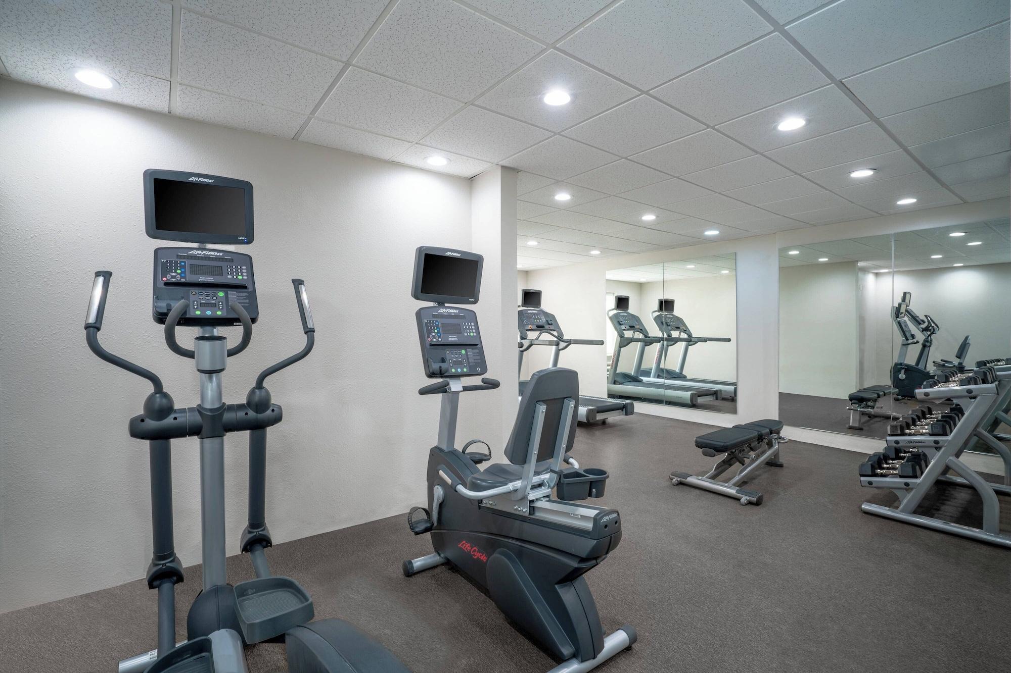 Gimnasio Fairfield Inn & Suites Memphis I-240 & Perkins