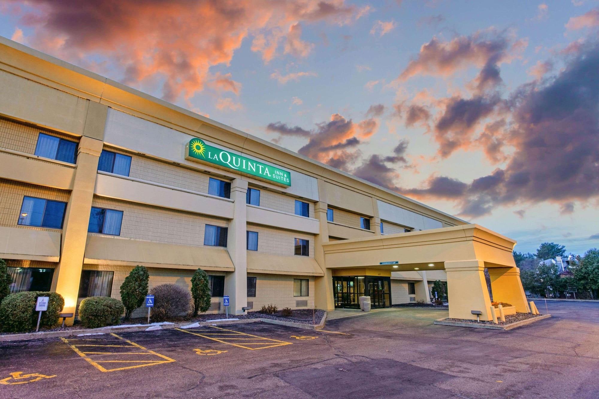 Vista Exterior La Quinta Inn & Suites by Wyndham Stevens Point