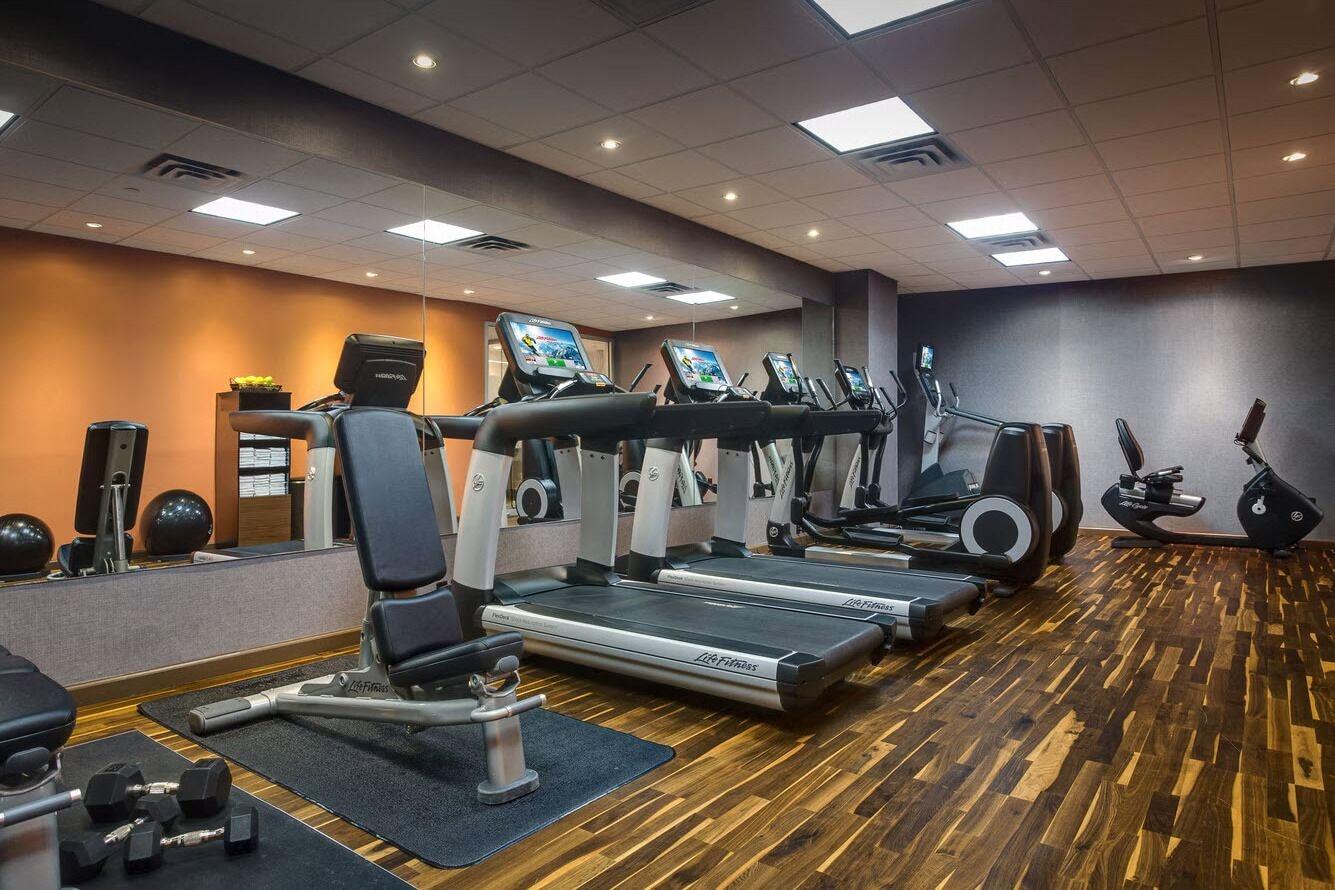Gimnasio Courtyard by Marriott New York JFK Airport