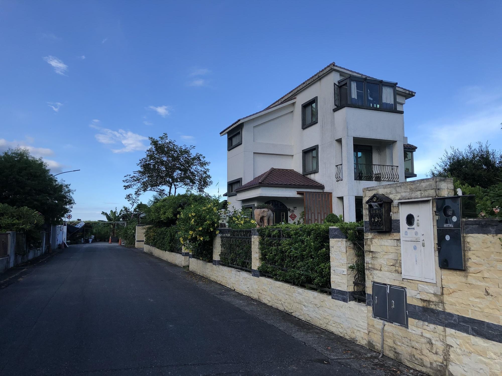 Vista Exterior Slow Fly B&B