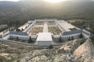 Alojamiento - Hospedería Santa Cruz