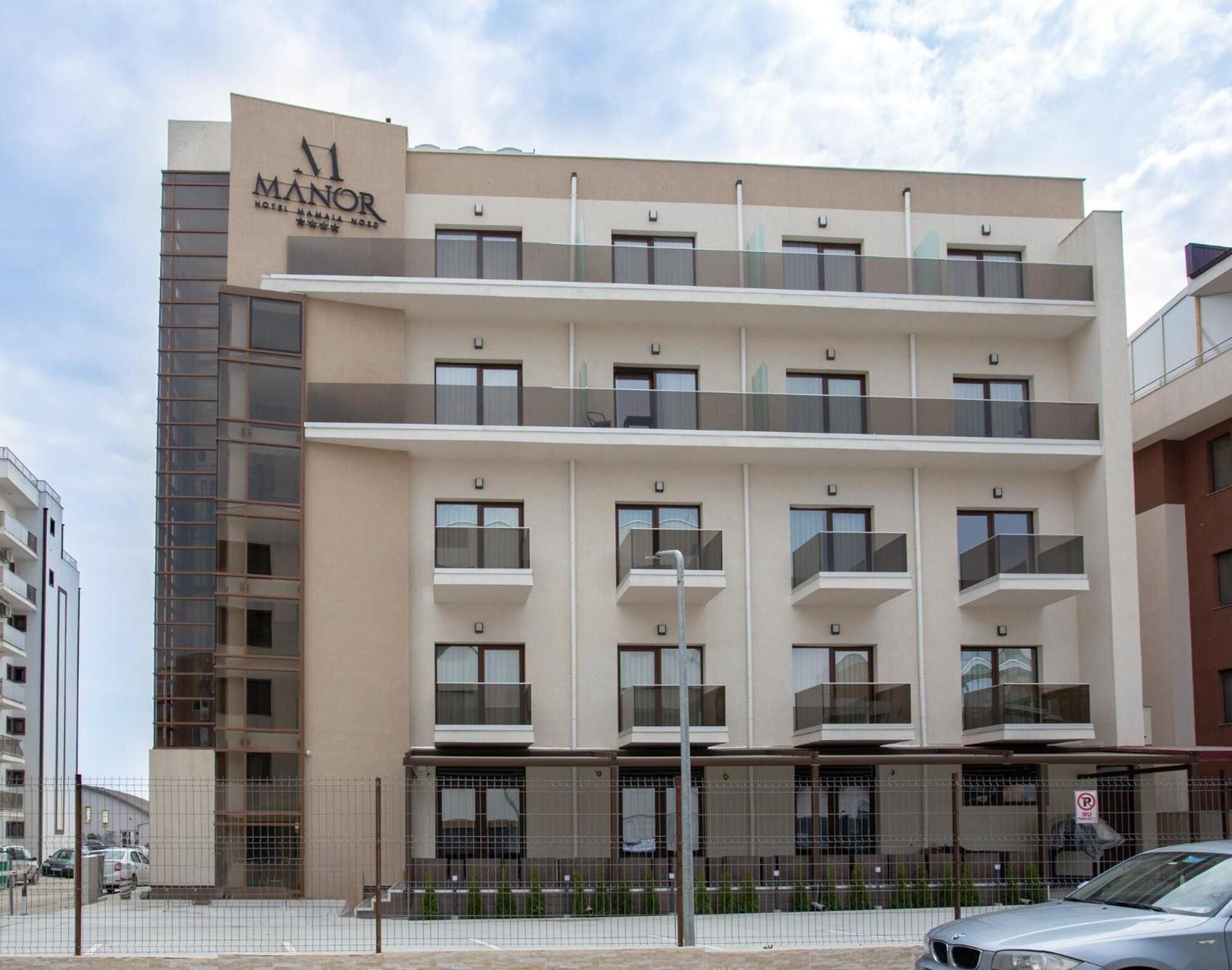 Vista Exterior Hotel Manor