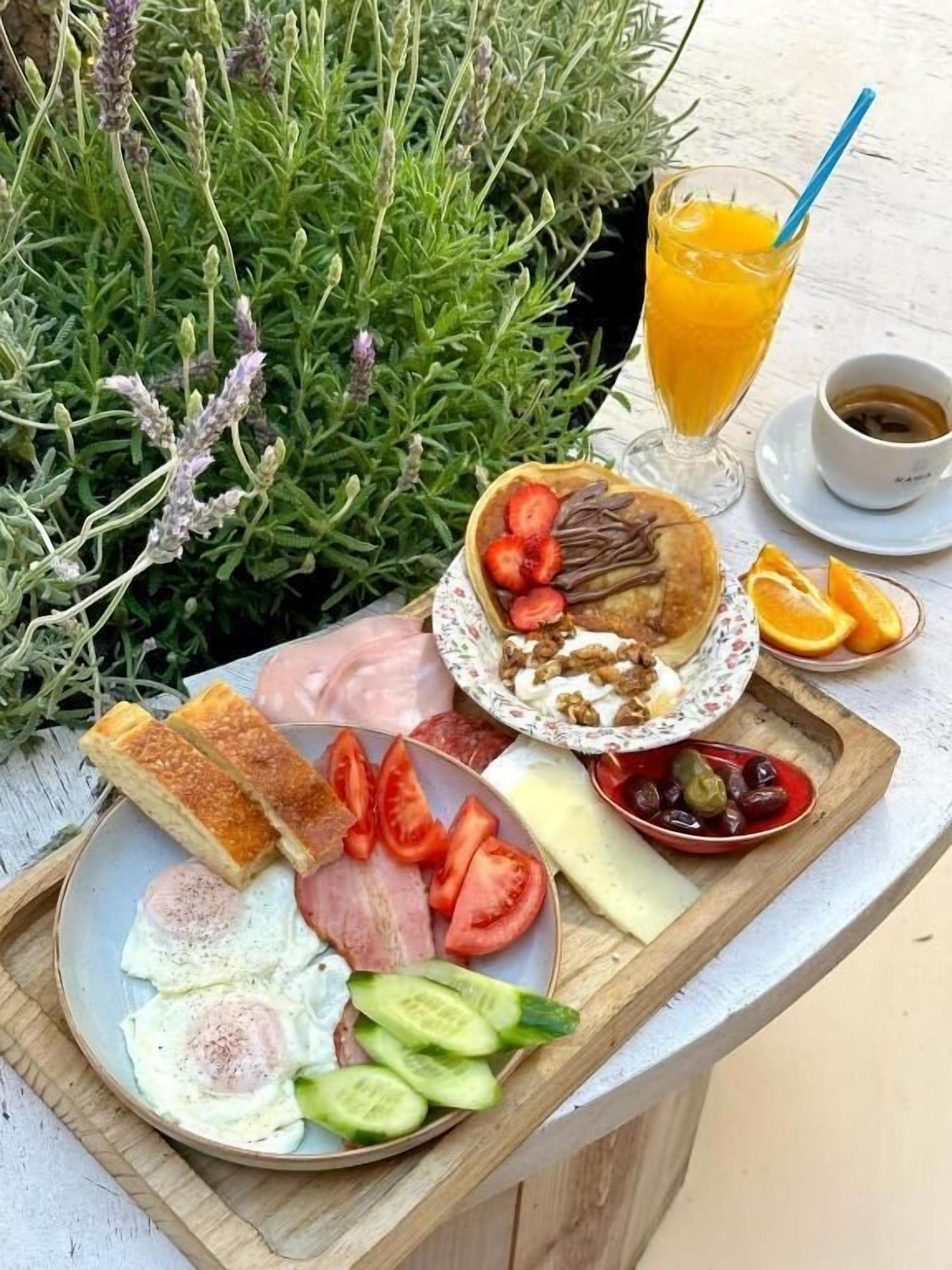 Restaurant Num Suites & Lofts Athens