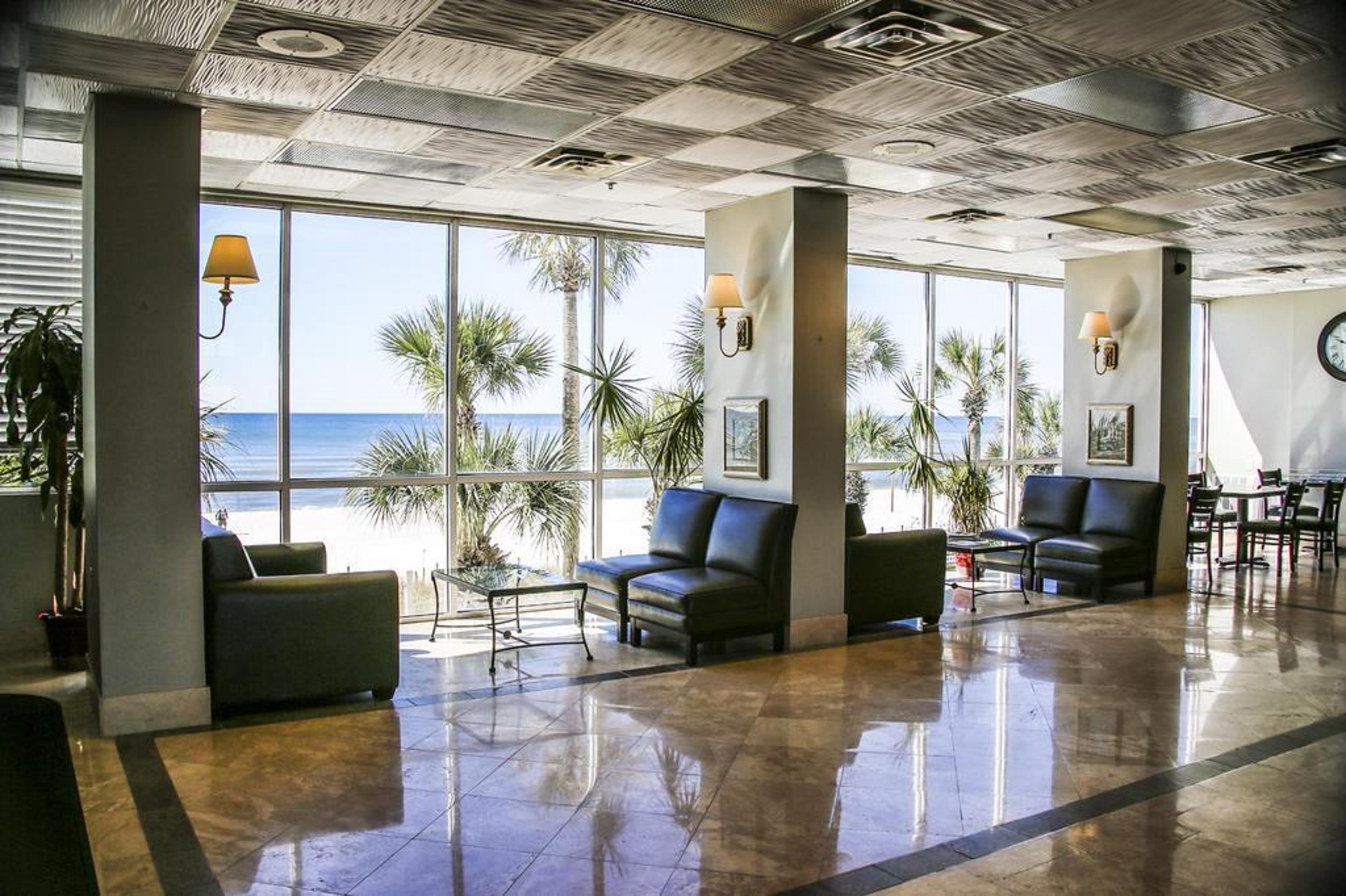 Vista Lobby Radisson Beachfront Hotel - Panama City Beach