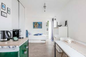 Alquiler Vacacional - Studio 24m2, balcony, reversible air conditioning, private parking, streetcar