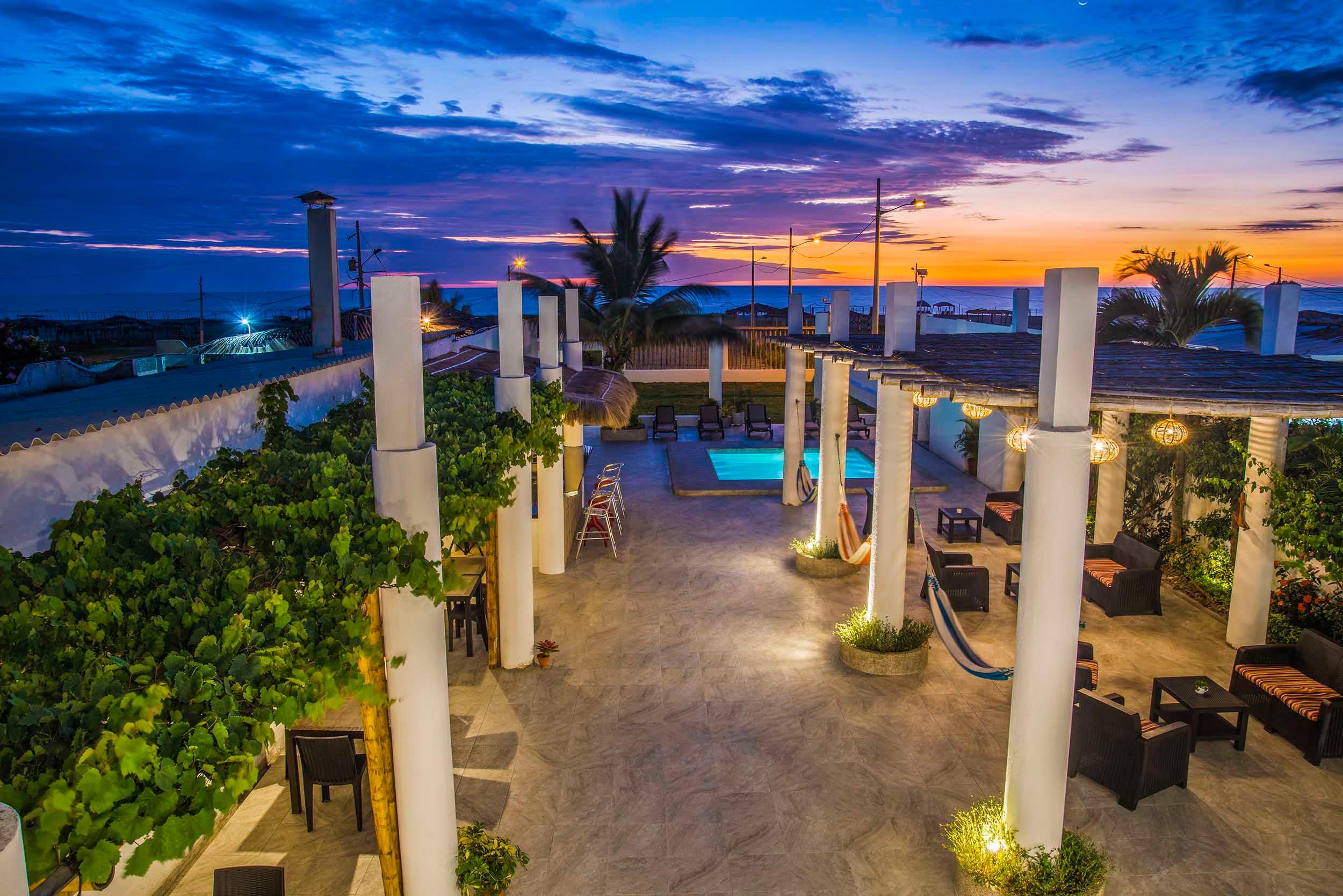 Vista Exterior La Ria Playas