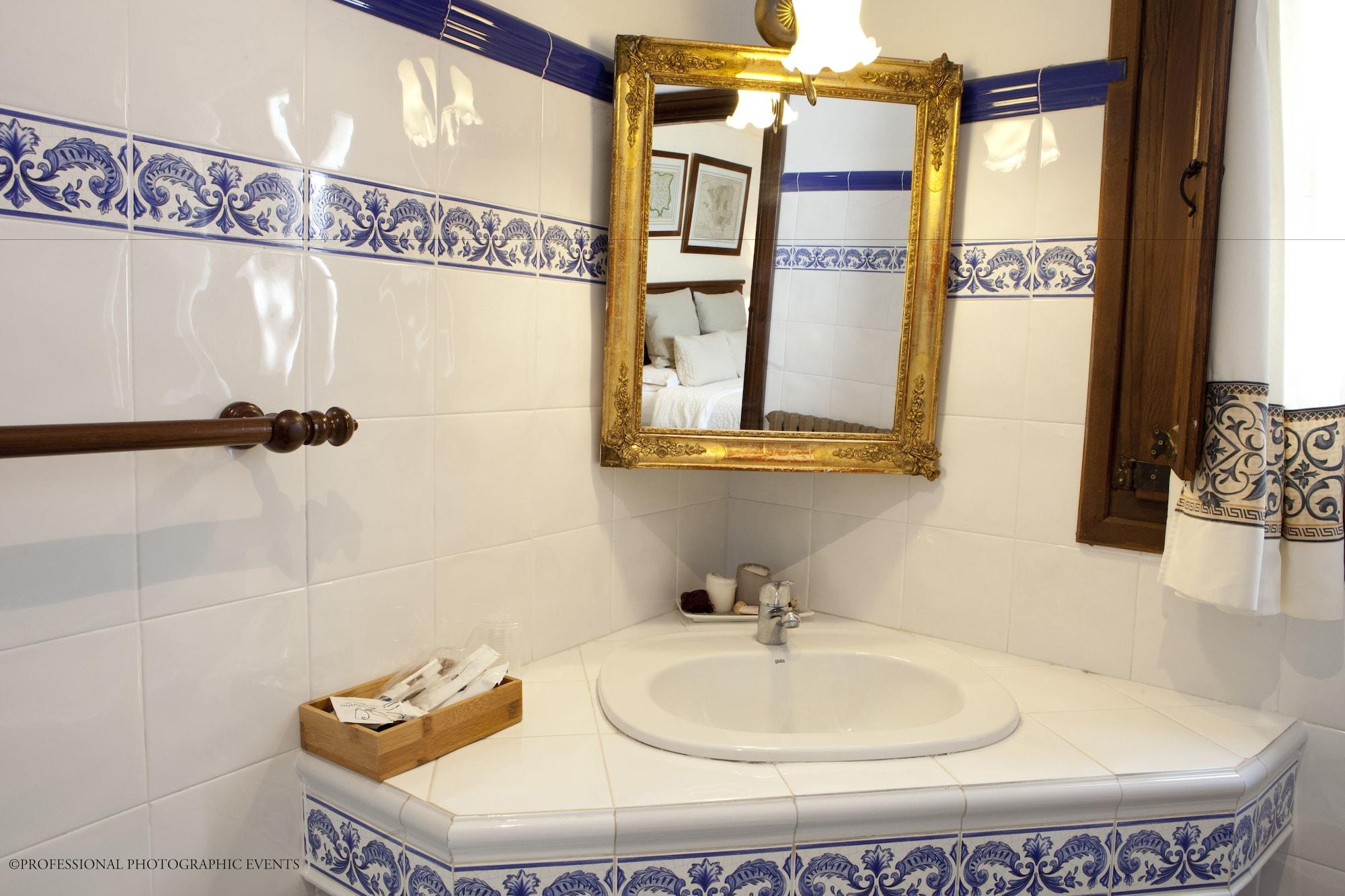 Equipamiento de Habitación Hotel Posada Mayor de Migueloa