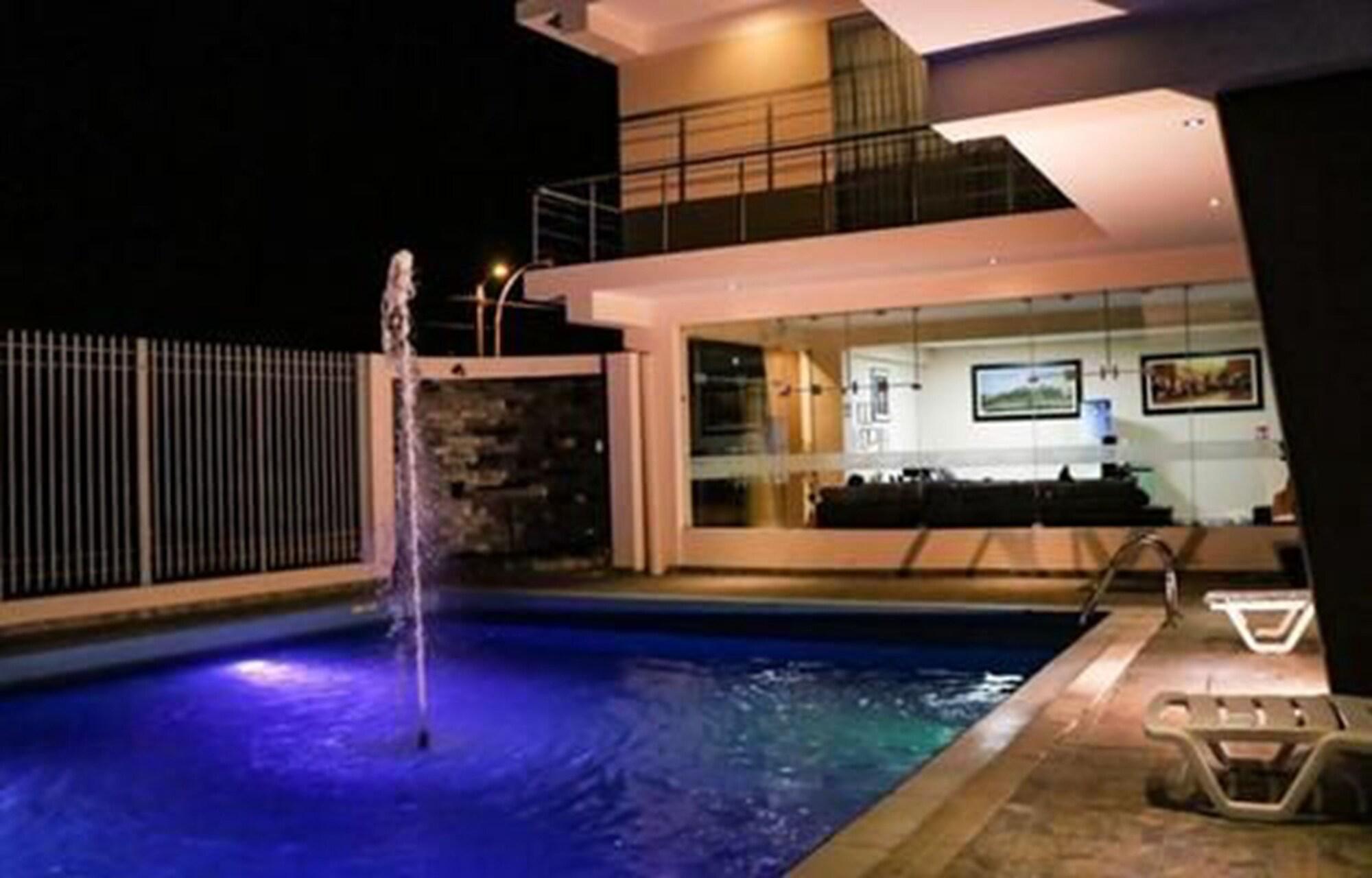 Varios Hotel El Parral Suite