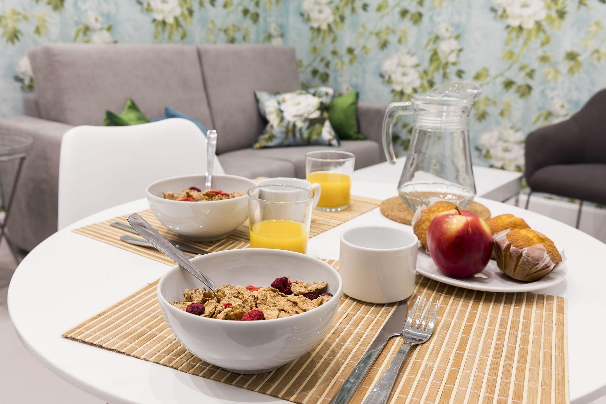 Restaurant Feelathome San Marcos Apartments