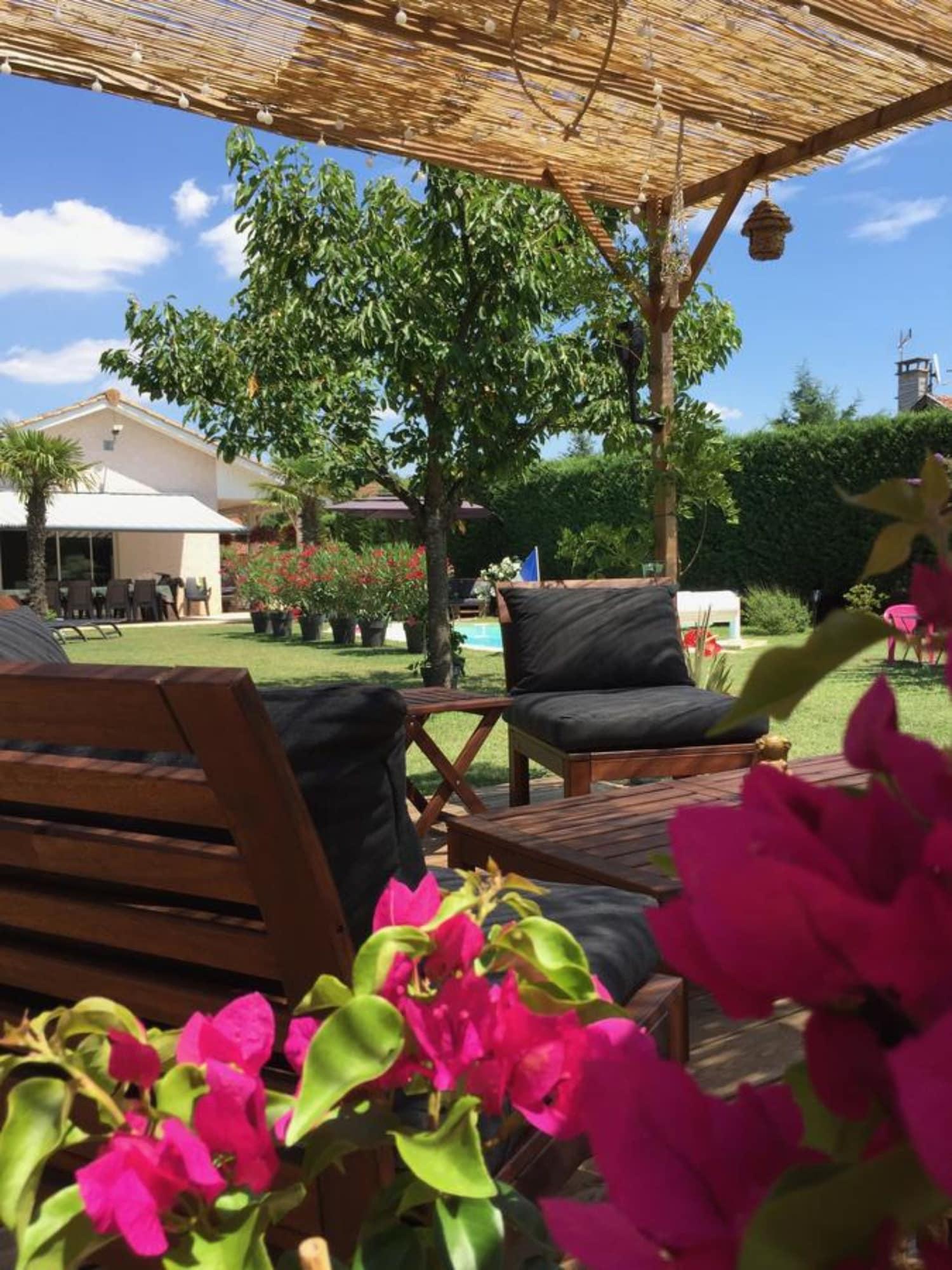 Varios Bed & Breakfast Les Tignoliers