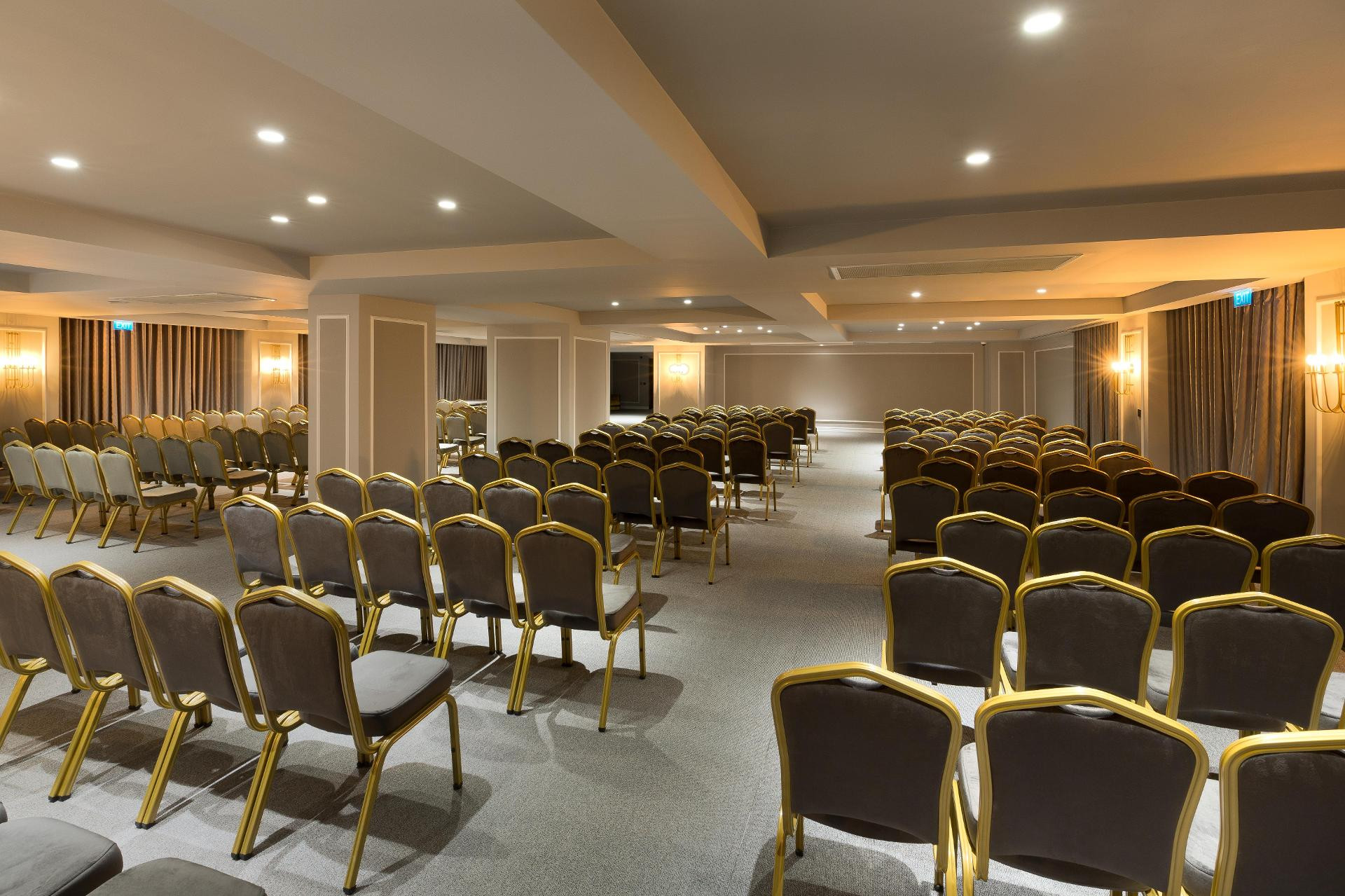 Centro de Negocios Doubletree By Hilton Izmir Airport