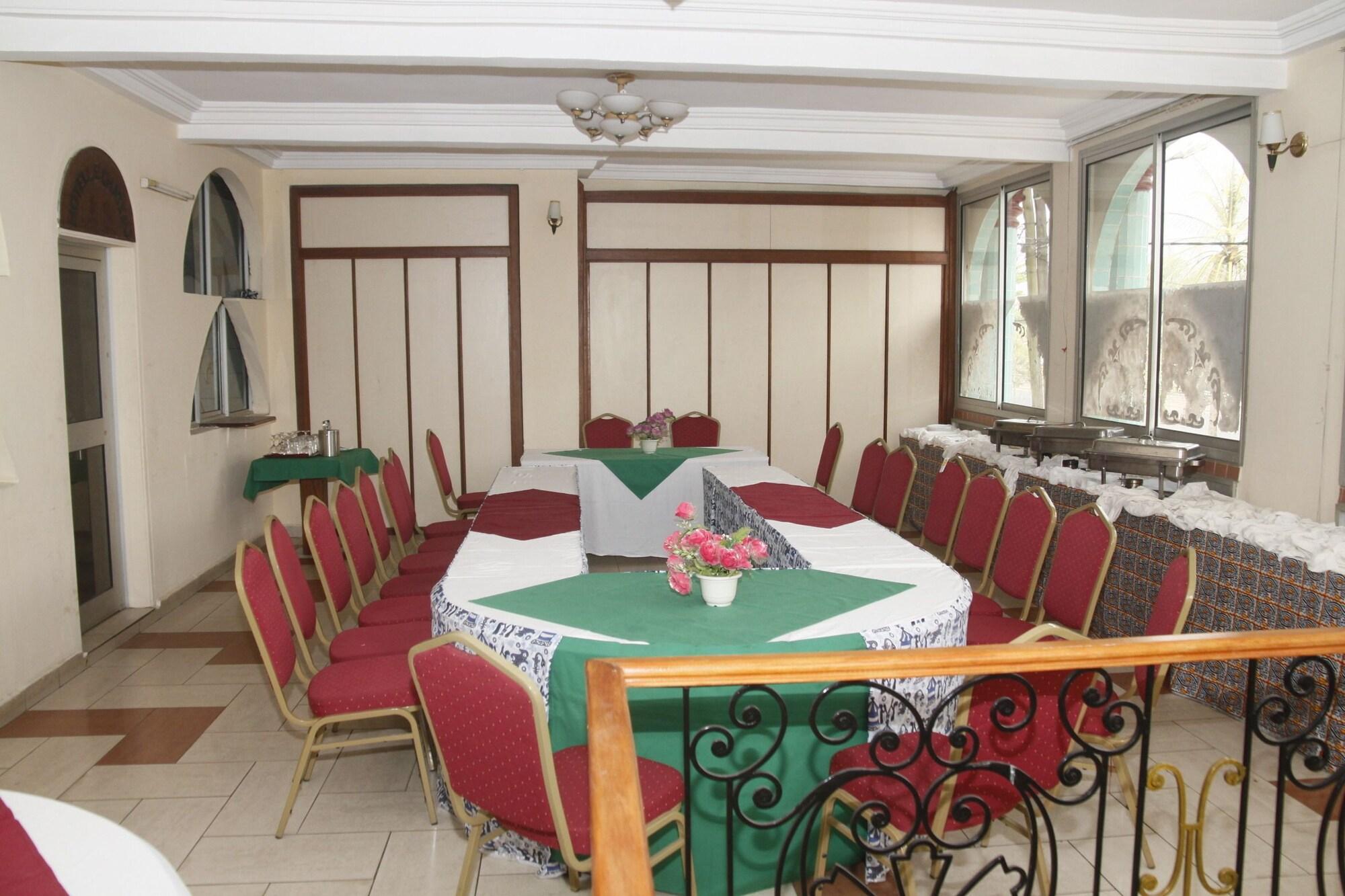 Sala de Reuniones Hotel Le Chateau