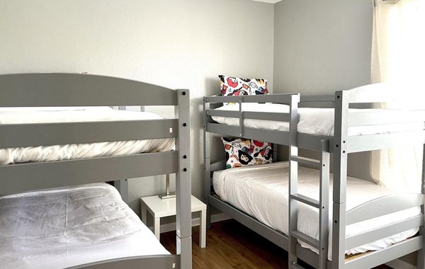 Modern Florida Farmhouse Condo - Perfect Location - Hoteles en Universal Area de Orlando