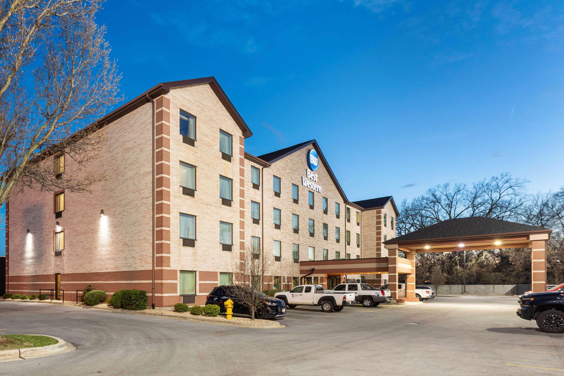 Vista Exterior Best Western Inn & Suites - Midway Airport