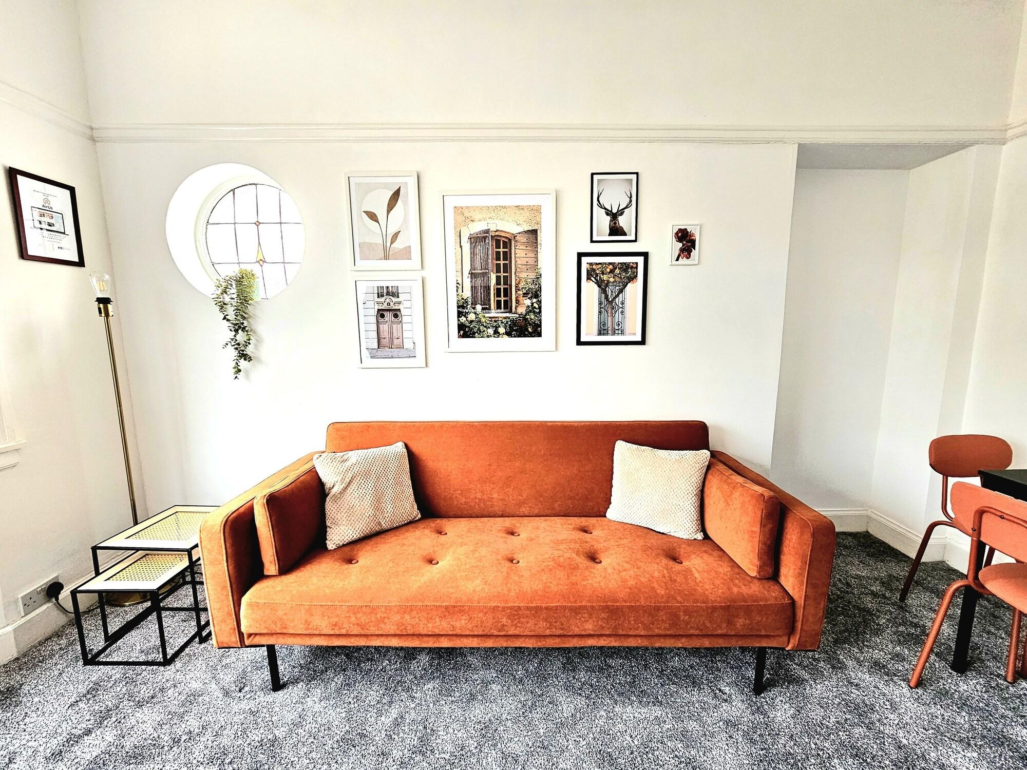 Varios Charming 3-Bed Oasis-free parking