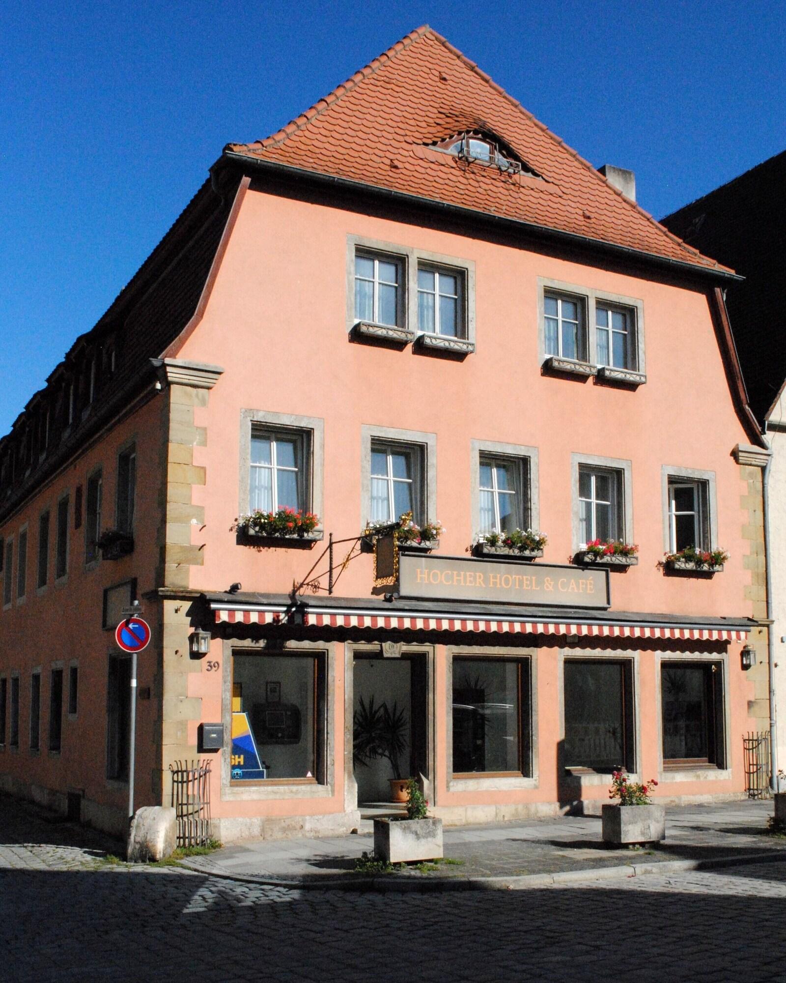 Varios Hocher Hotel