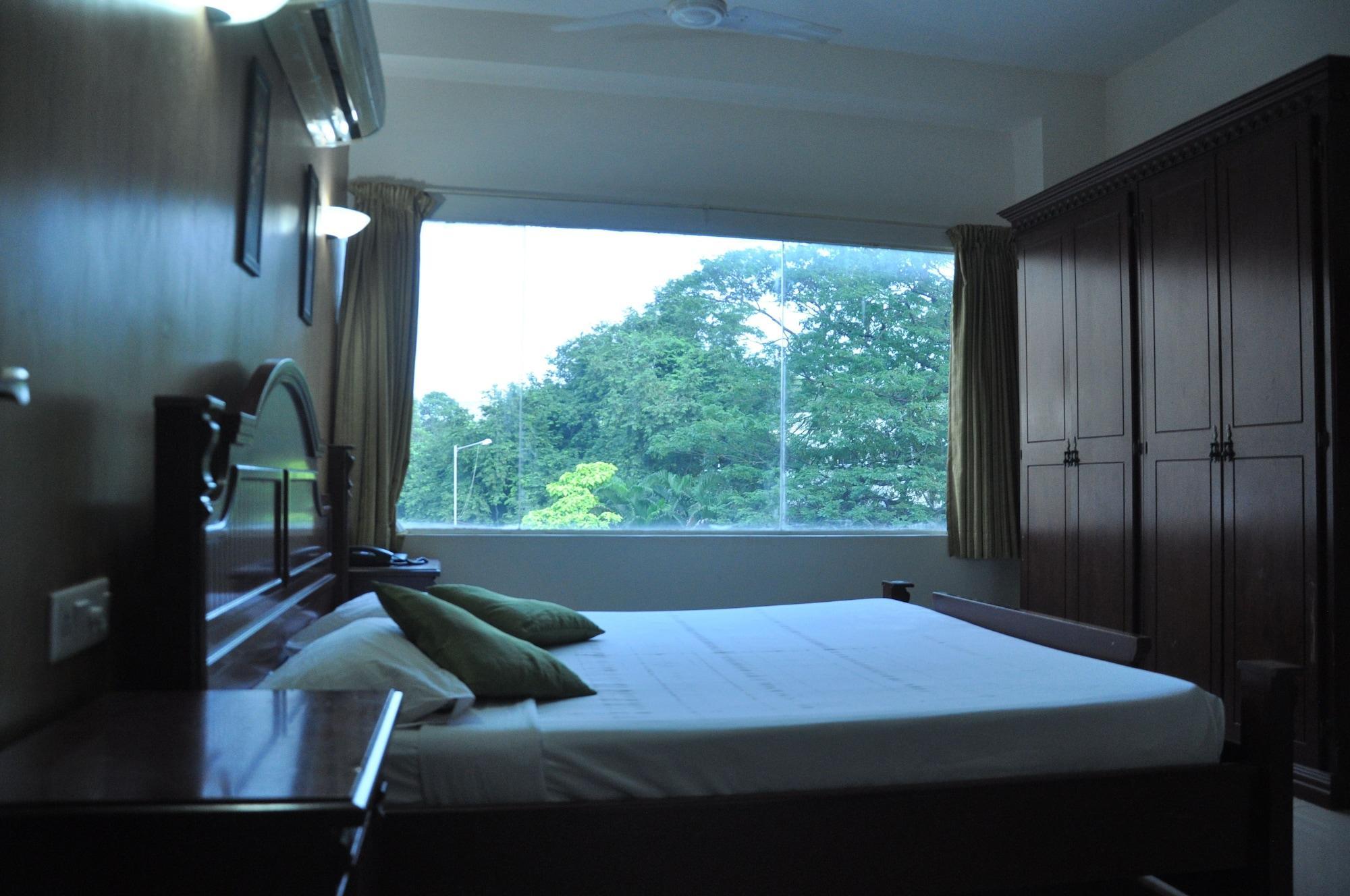 Vista Lobby Kings Hotel Egmore