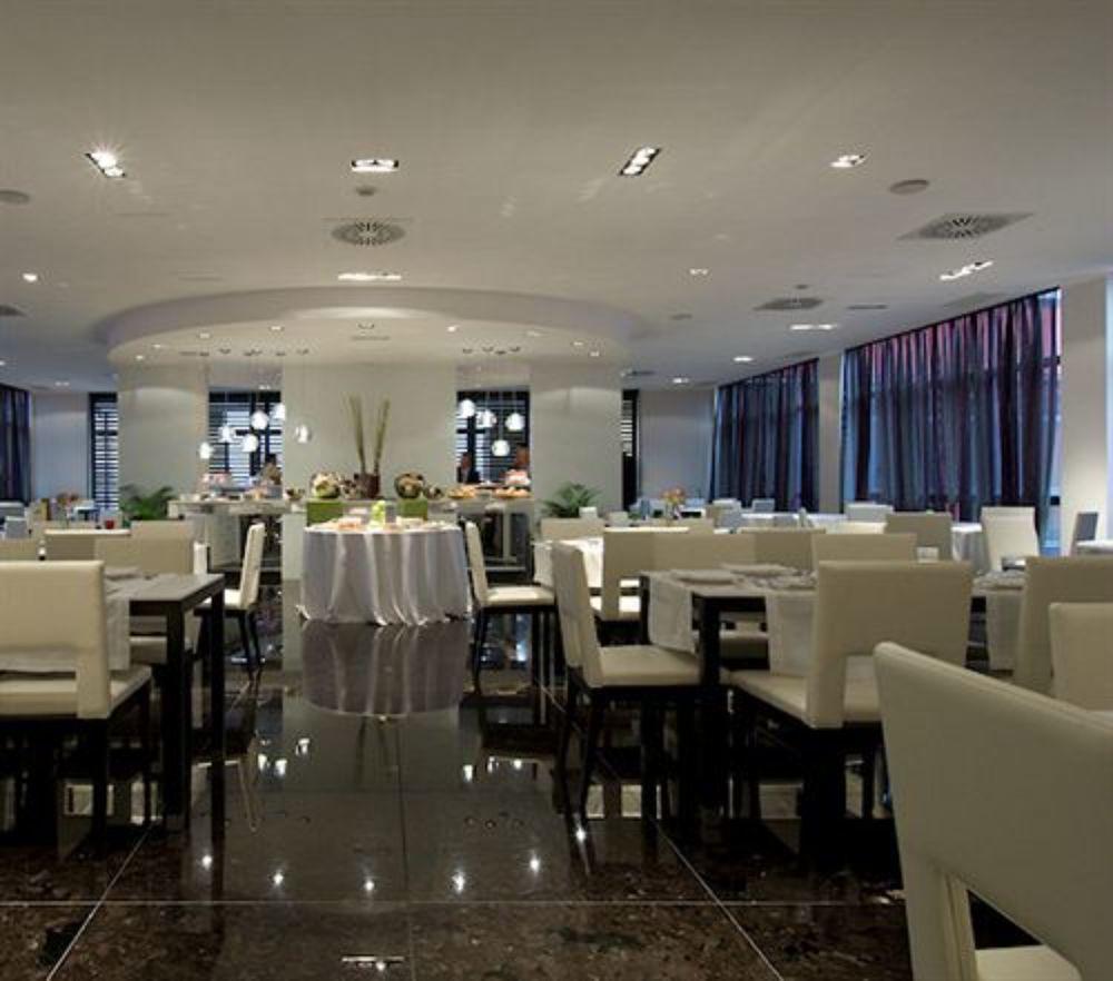 Hotel Italiana Hotels Milan Rho Fair