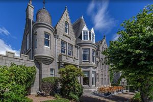 Alojamiento - Atholl Hotel