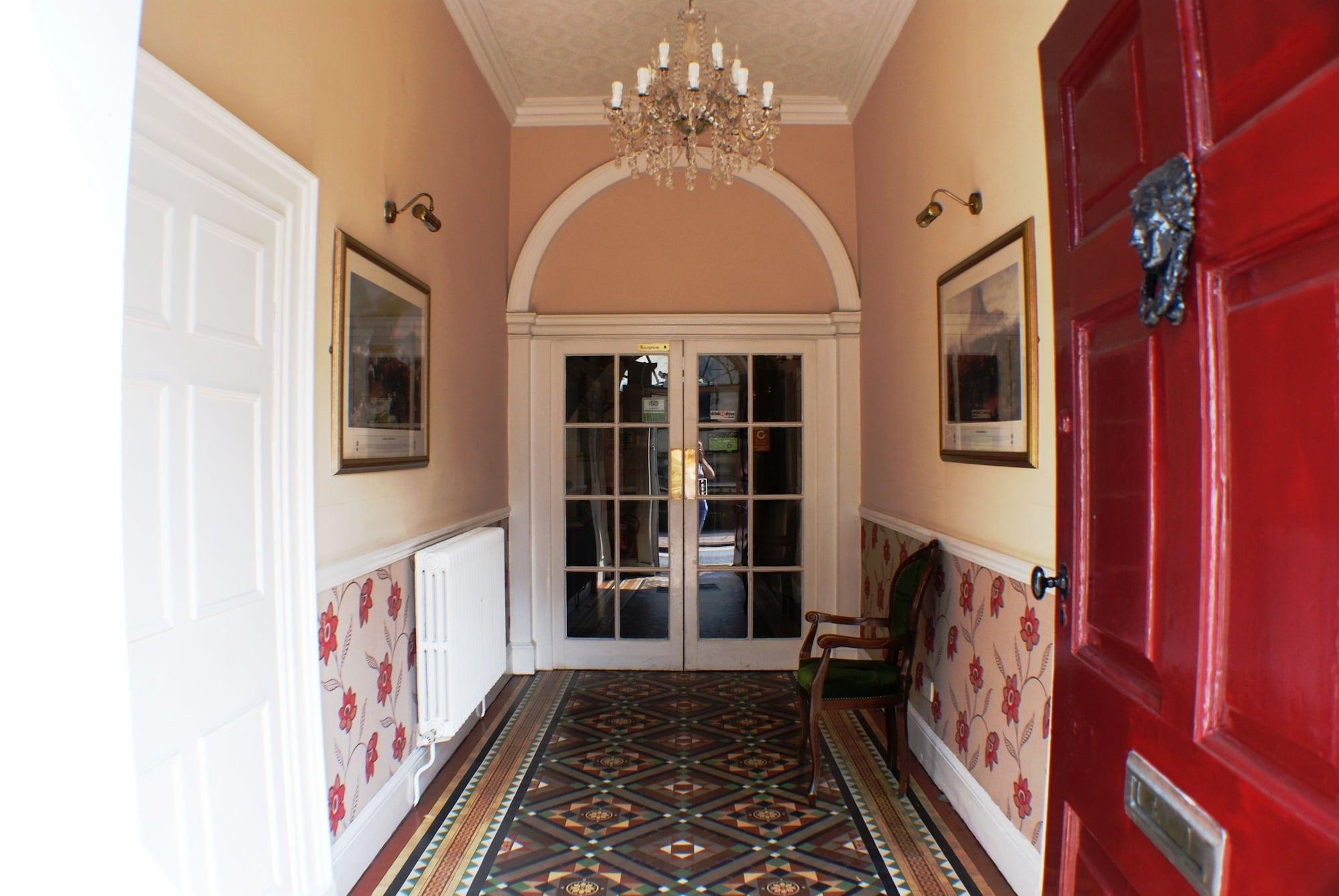 Vista Lobby Bank House Hotel