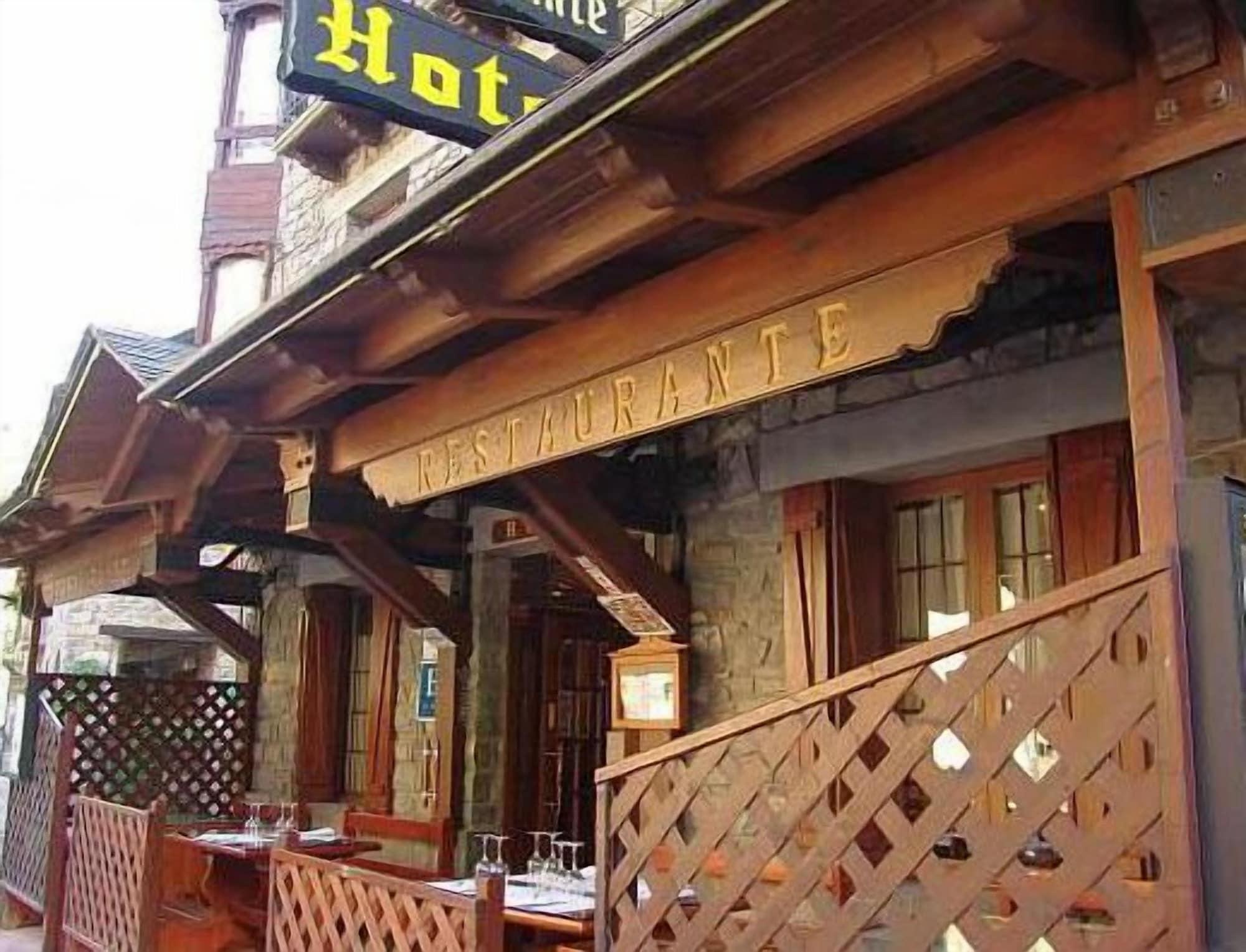 Vista Exterior Hotel Pradas Ordesa