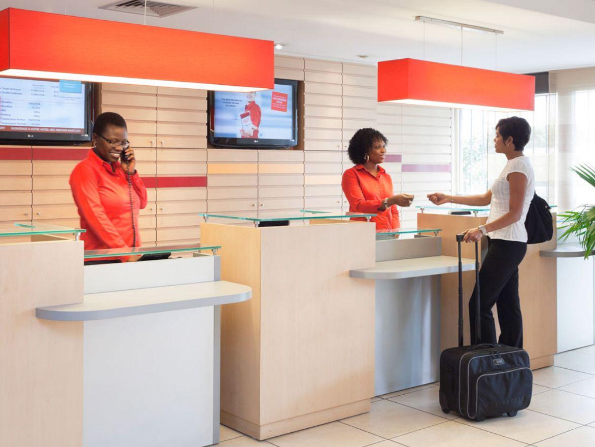 Vista Lobby ibis Styles Abidjan Marcory