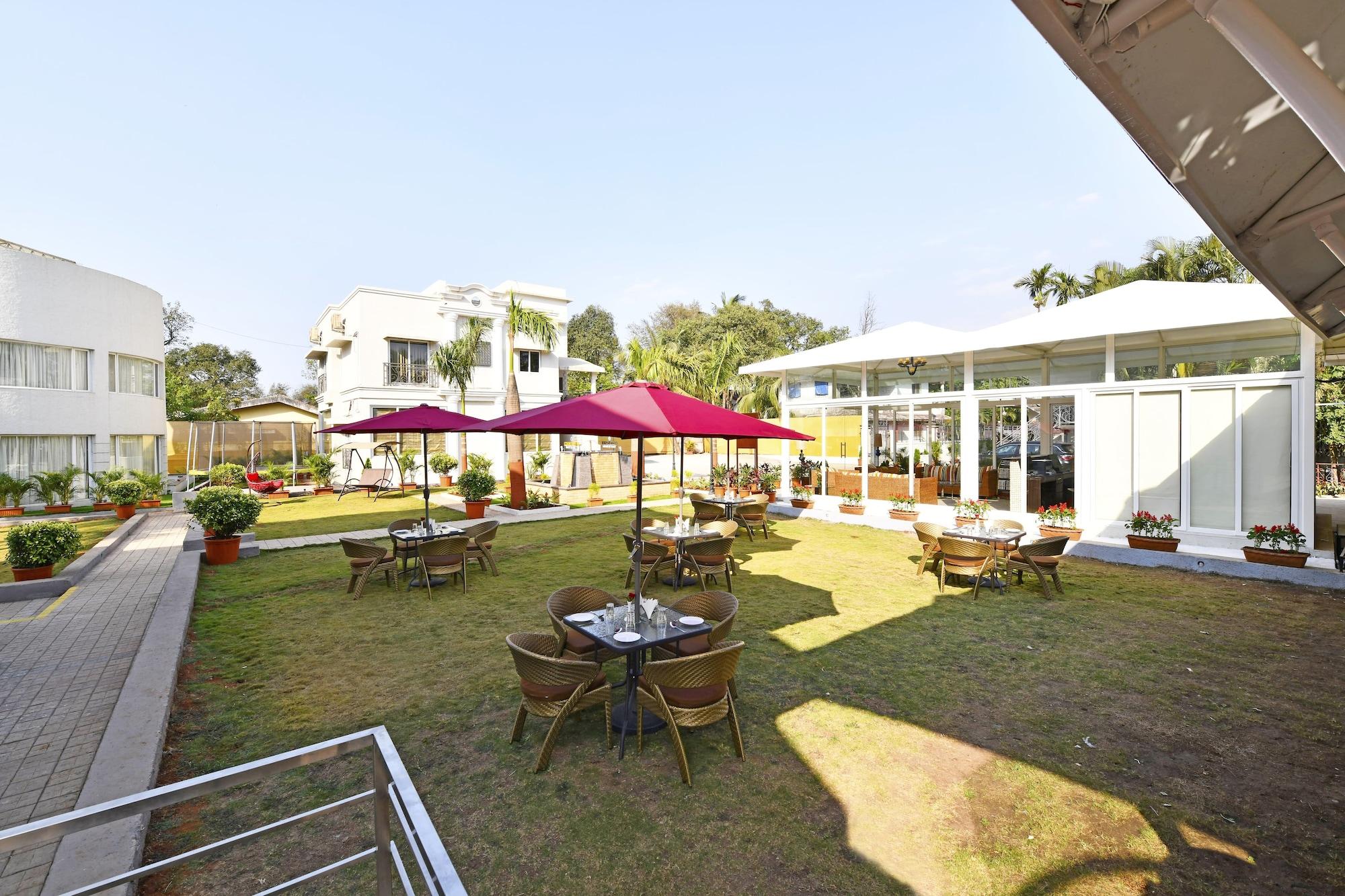 Restaurant Meritas Countryside Resort - Lonavala