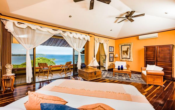 Fulltime staff, Oceanview, cook included, concierge. - Hoteles con jacuzzi en Potrero Guanacaste