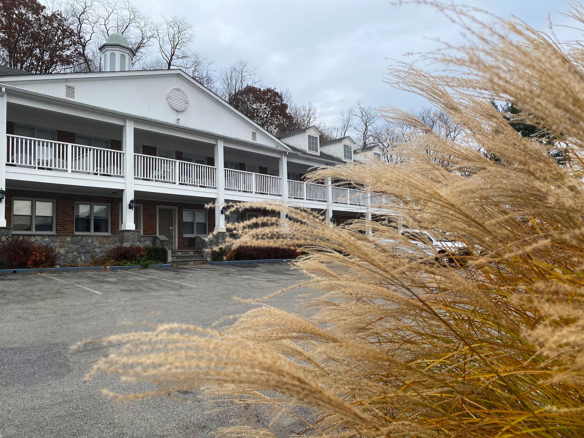 Vista Exterior Inn on the Hudson