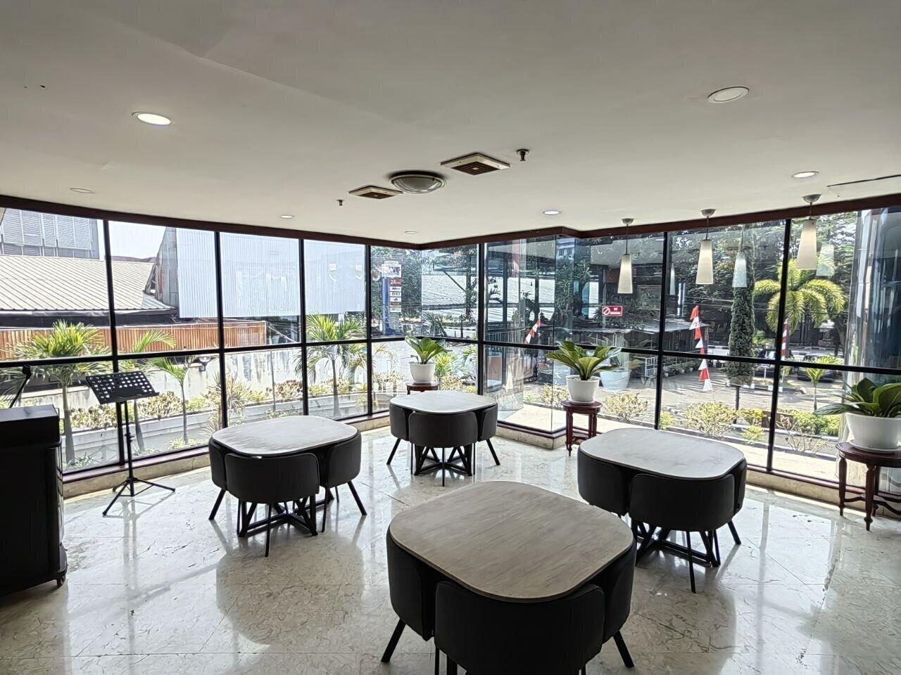Restaurant PIA Hotel Bandung