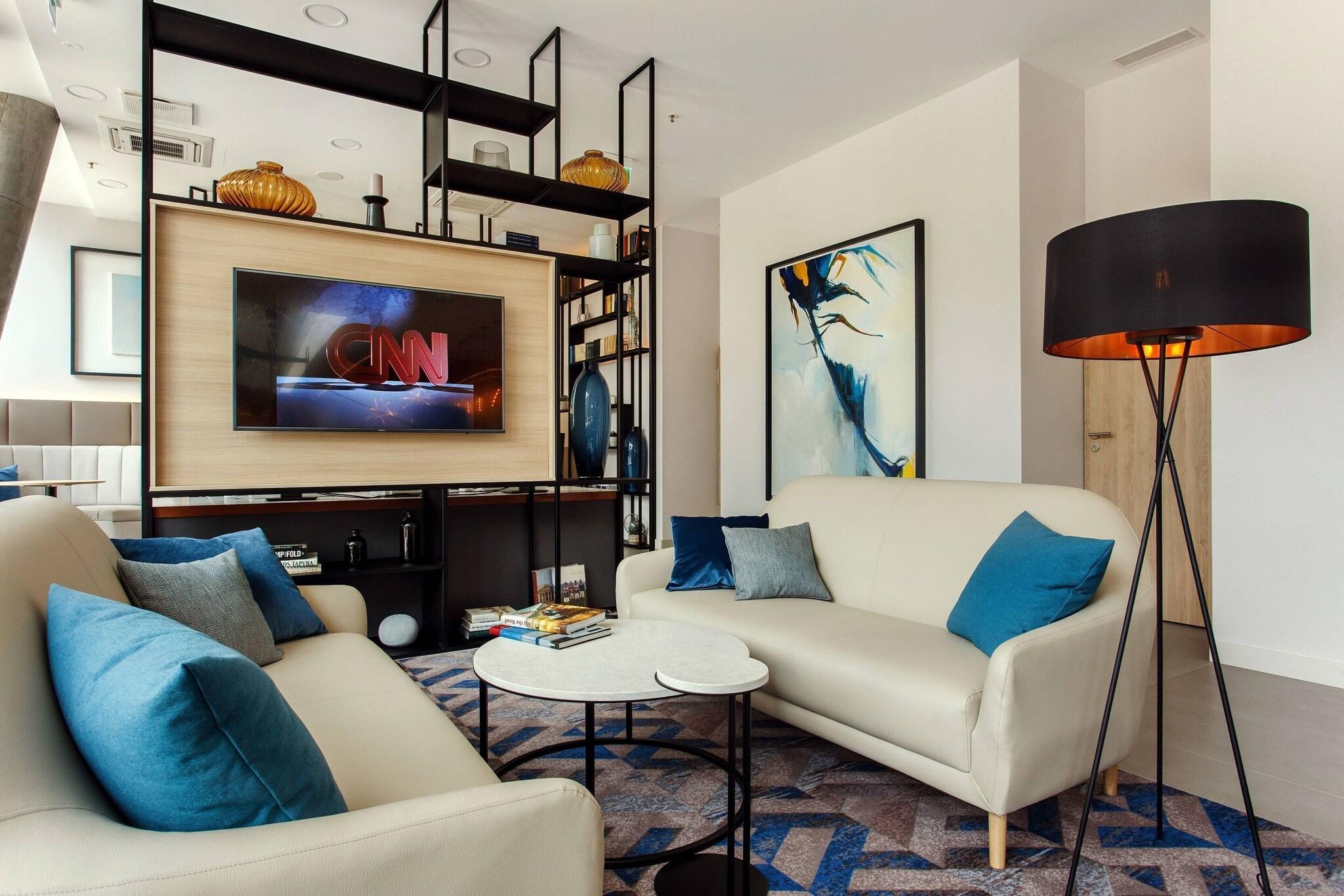 Vista Lobby Courtyard by Marriott Vilnius City Center