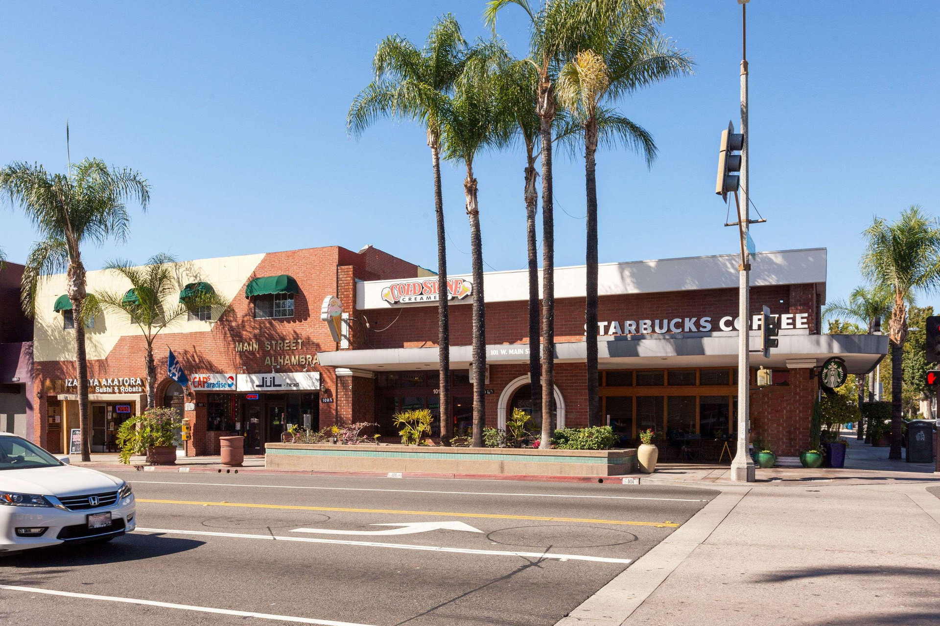 Vista Exterior Days Inn by Wyndham Alhambra CA