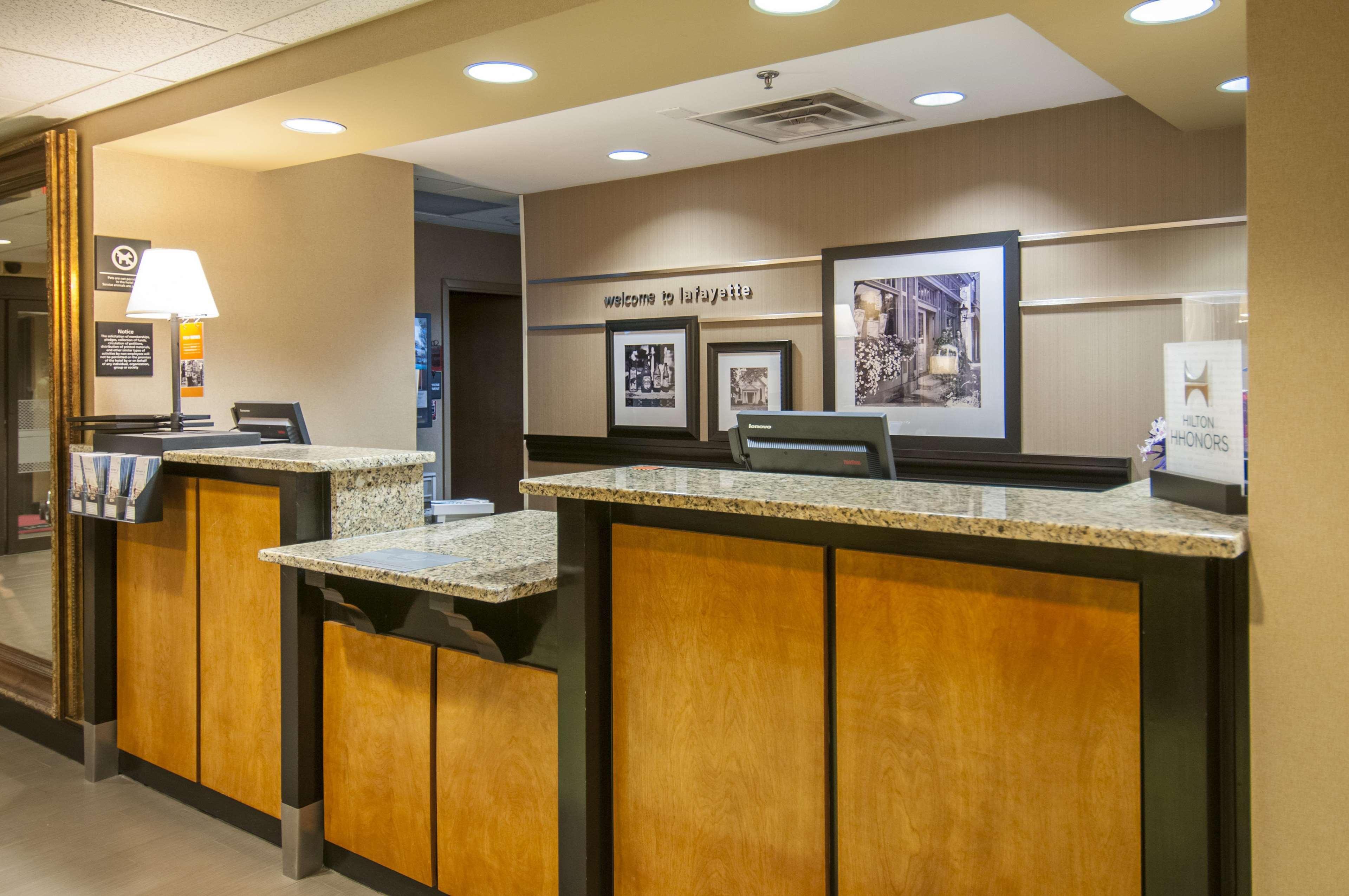 Vista Lobby Hampton Inn Lafayette, LA