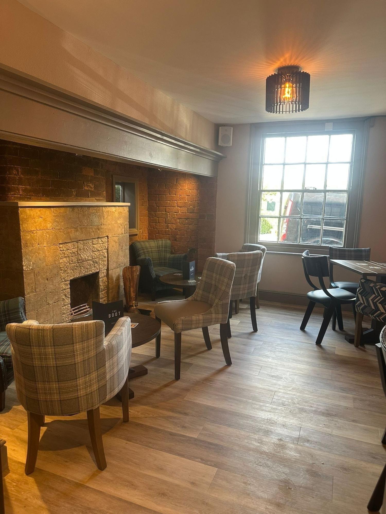 Bar/Salón The Boot Inn