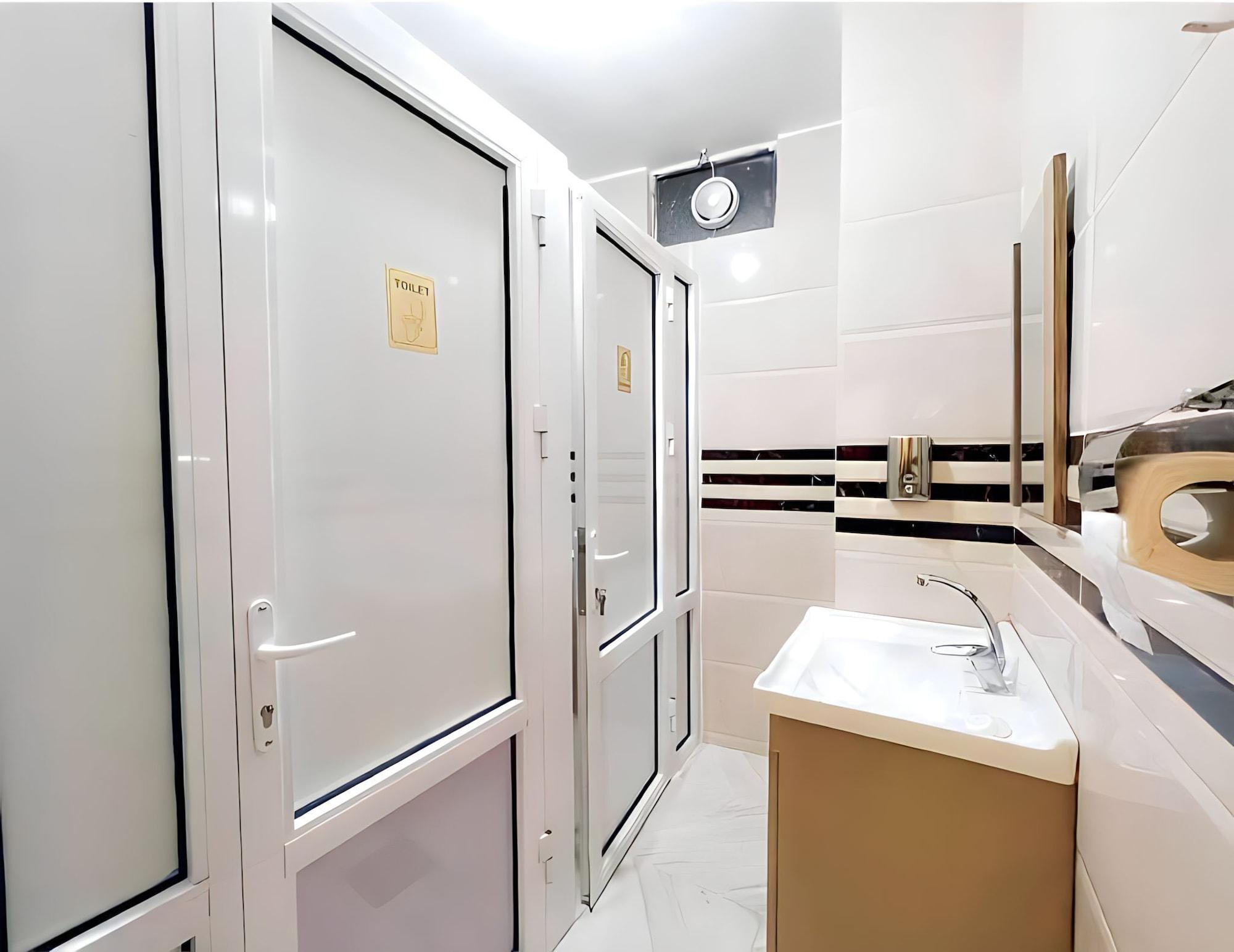 Equipamiento de Habitación Petra Cloud 1977 - Wadi Mousa