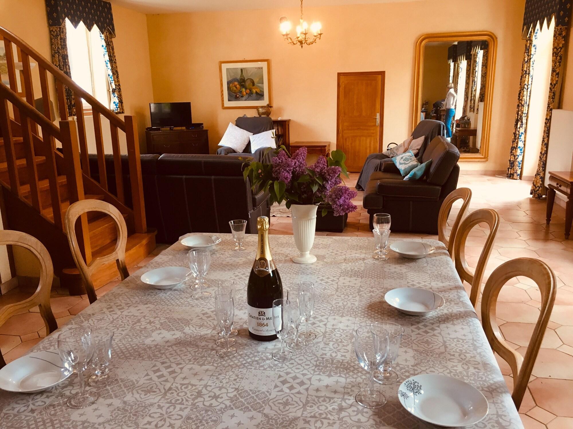 Bar/Salón Chateau Vary