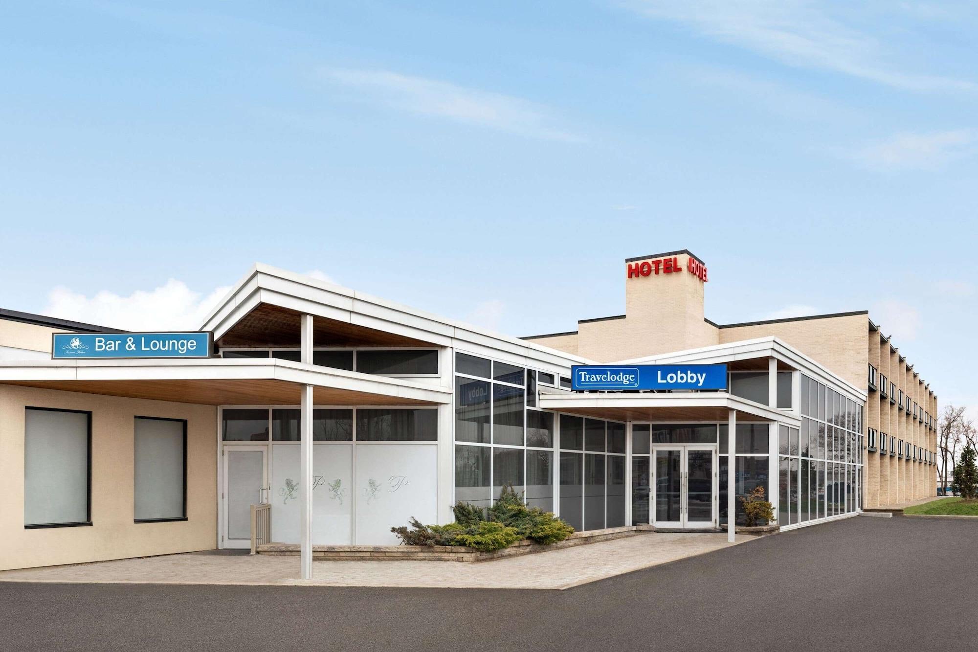 Varios Travelodge by Wyndham Richmond Hill